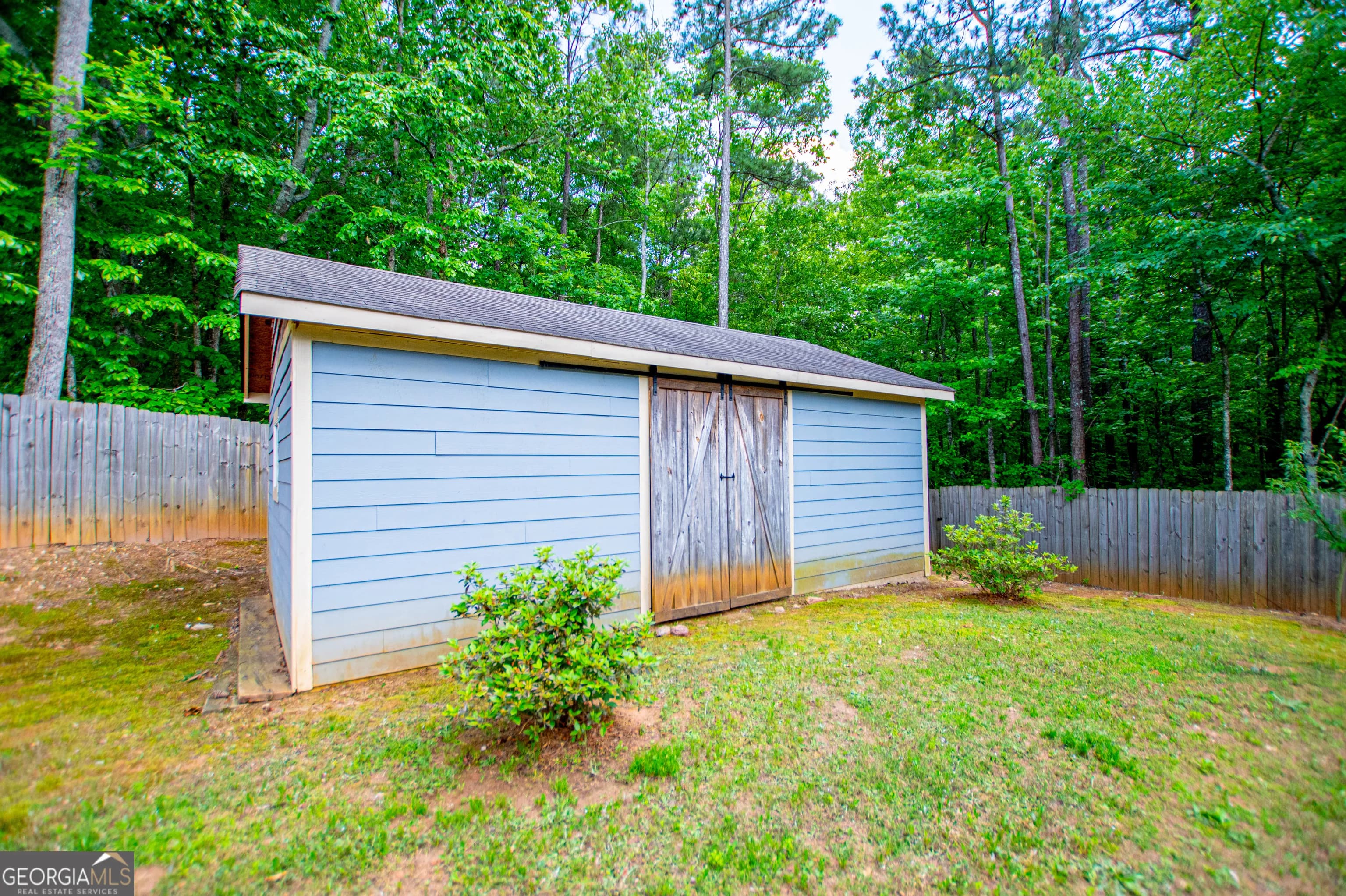 201 Overton Pt — photo 9 of 107
