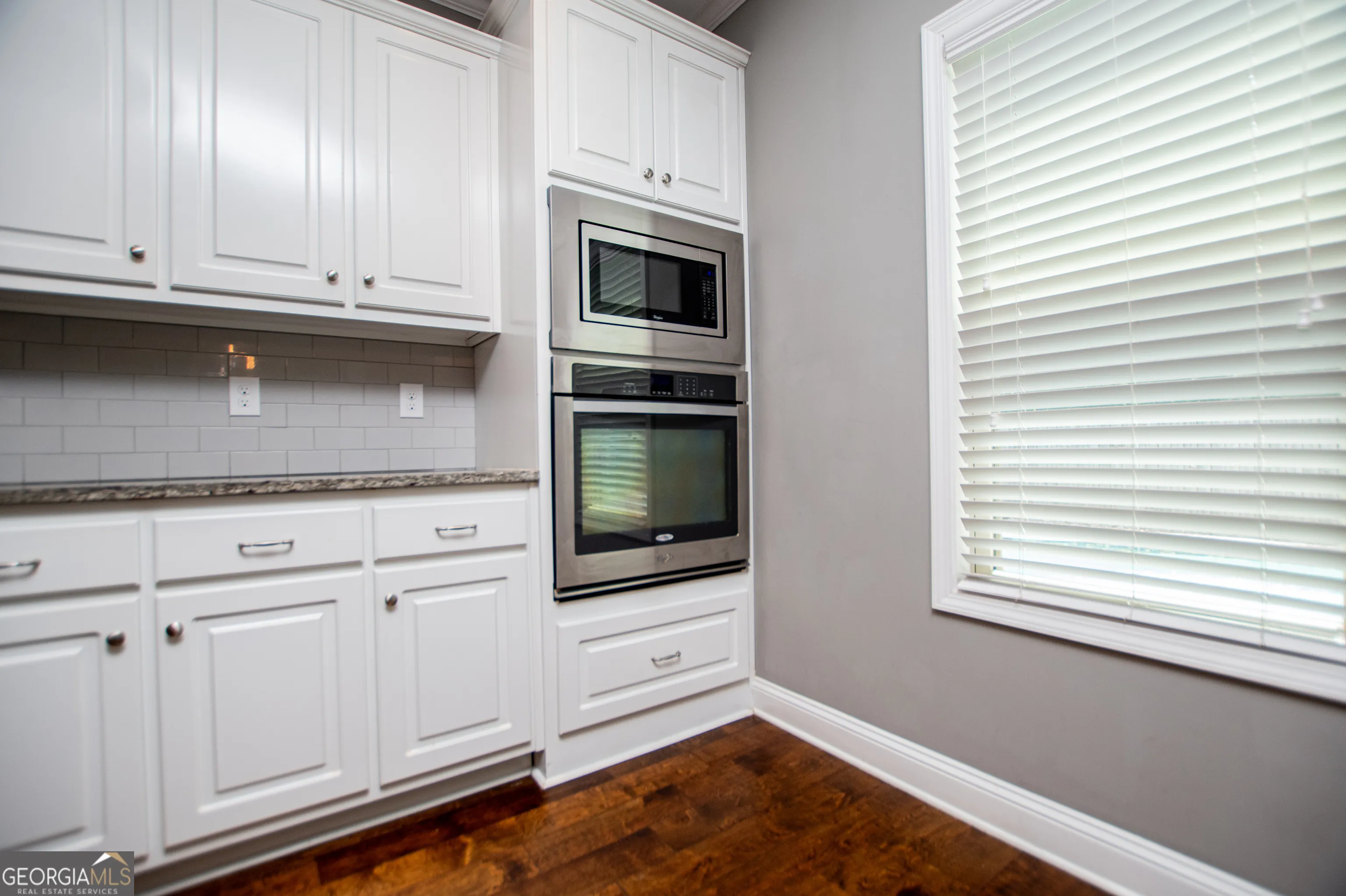 201 Overton Pt — photo 25 of 107