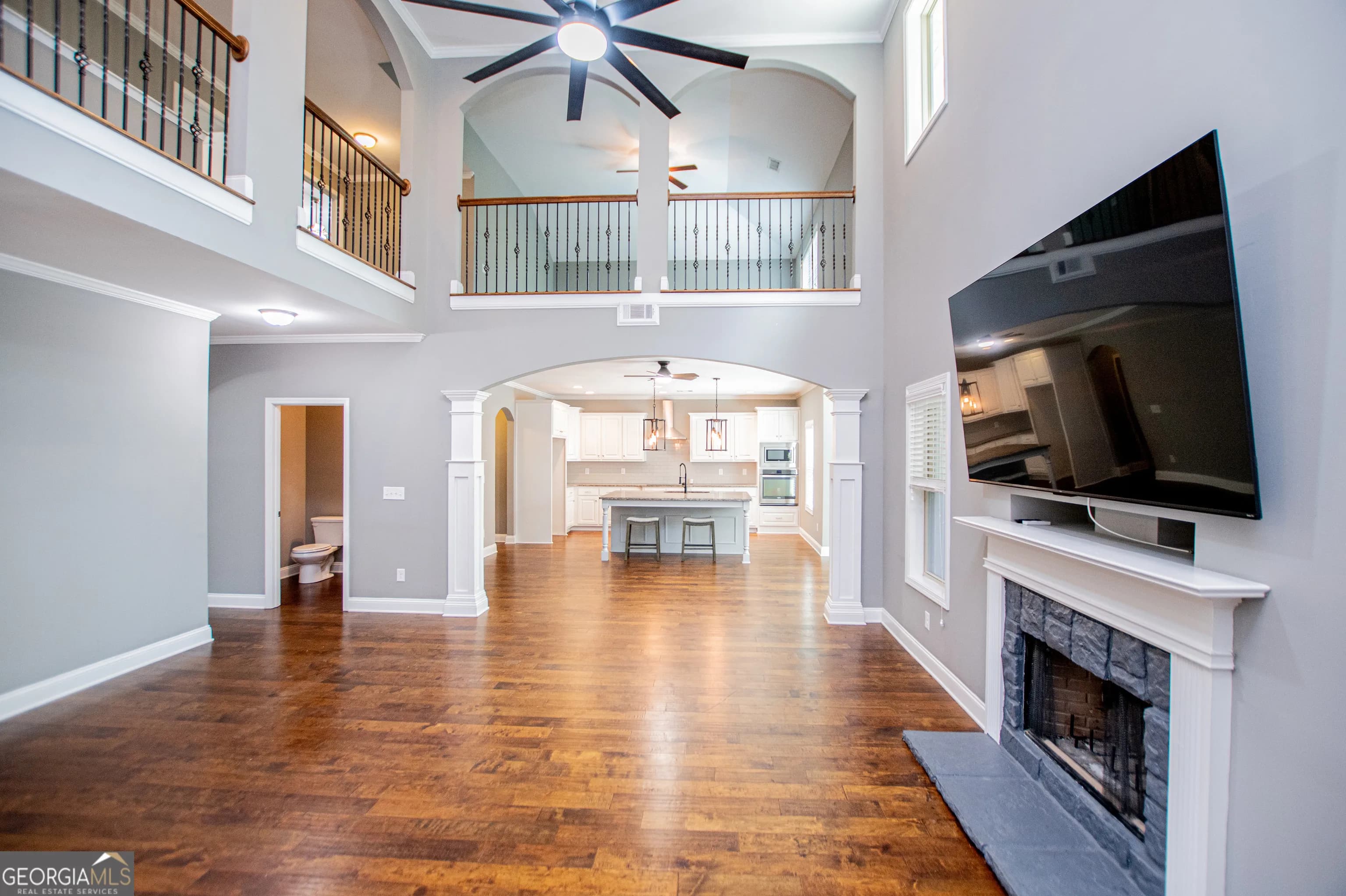 201 Overton Pt — photo 15 of 107