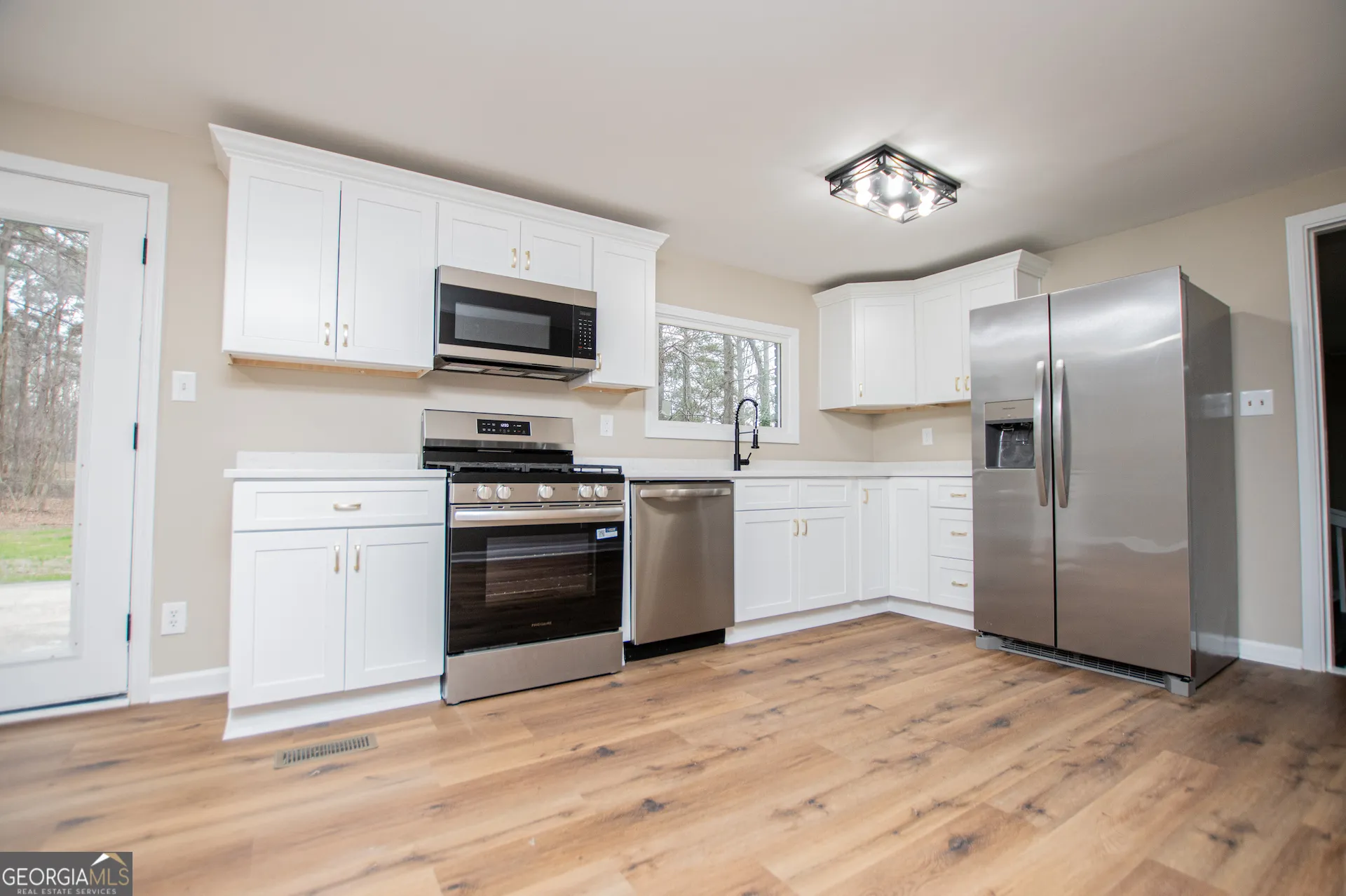 757 N Burnt Hickory Rd — photo 5 of 50
