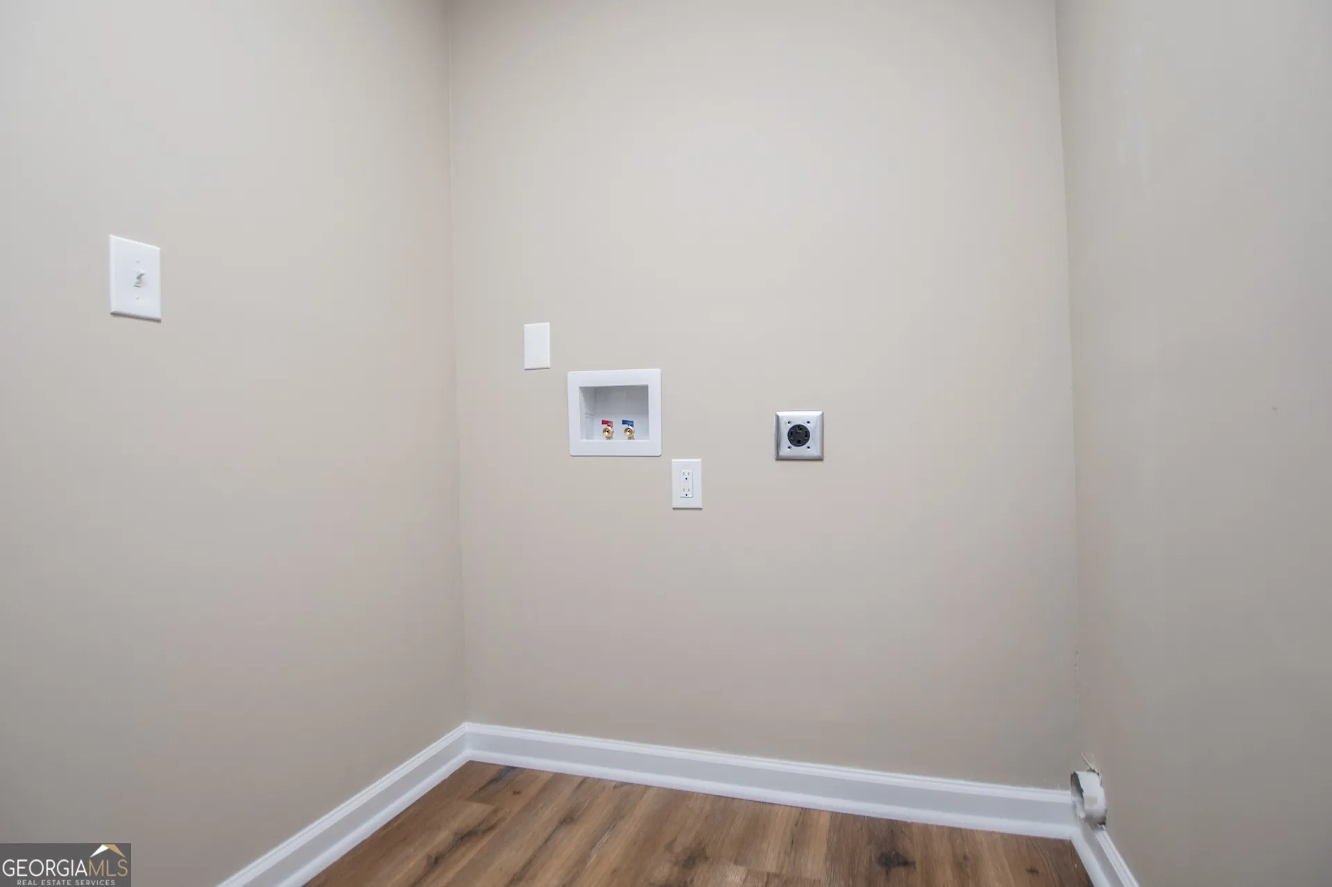 757 N Burnt Hickory Rd — photo 31 of 50