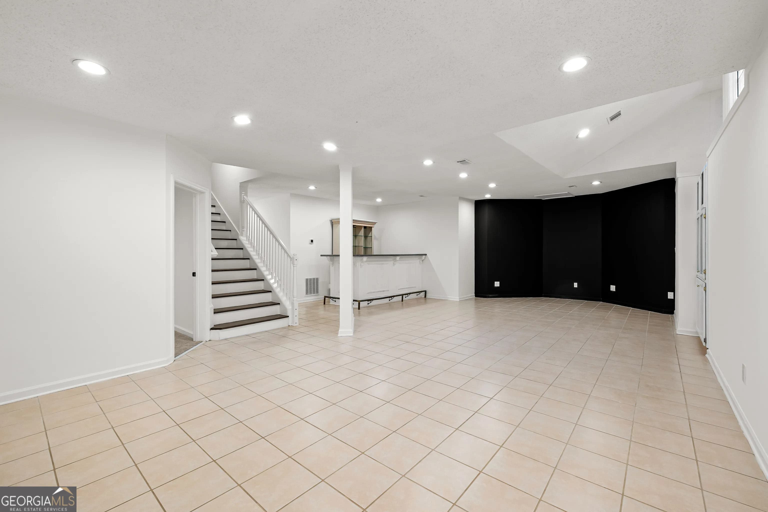5302 Greenway Dr — photo 45 of 81