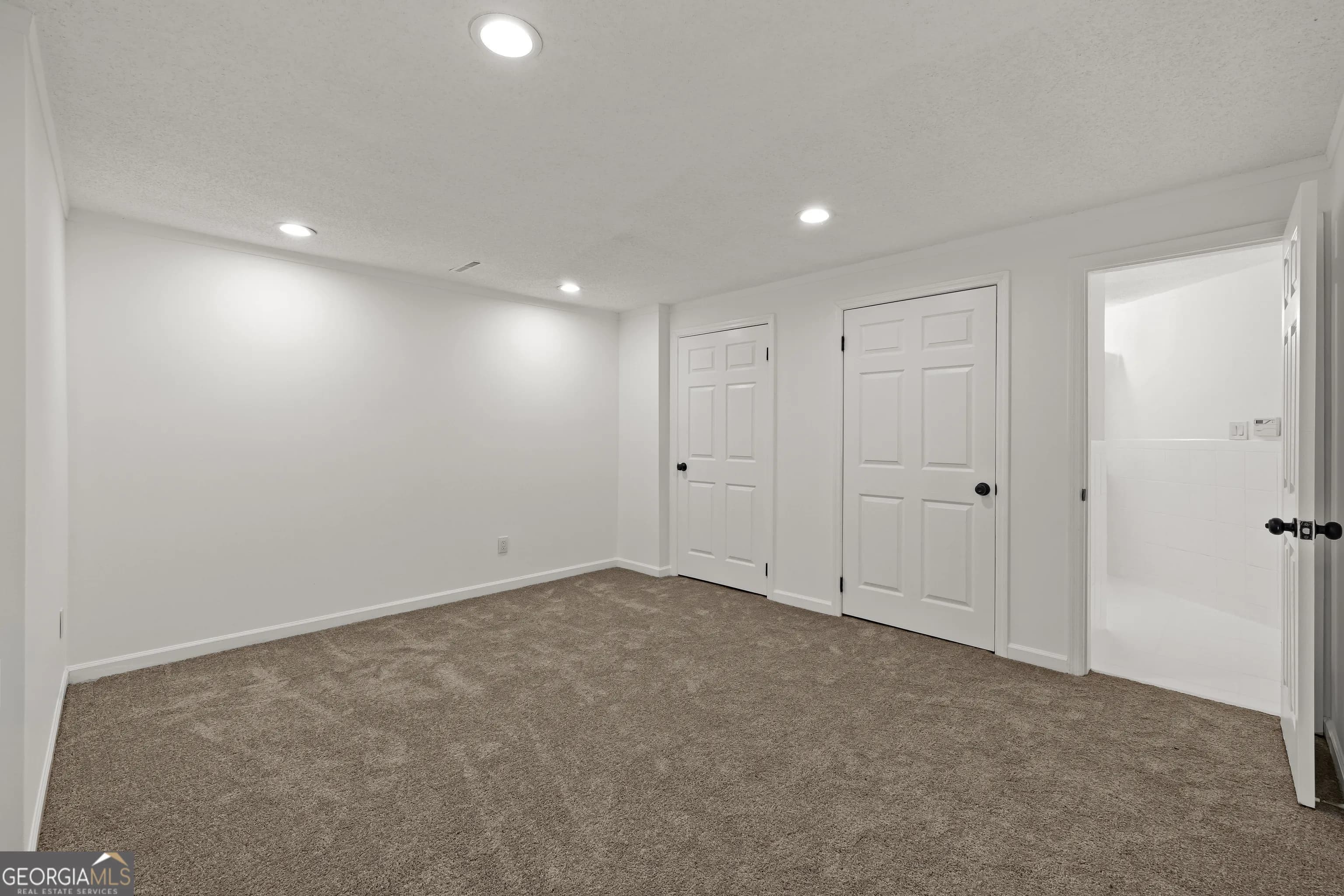 5302 Greenway Dr — photo 54 of 81