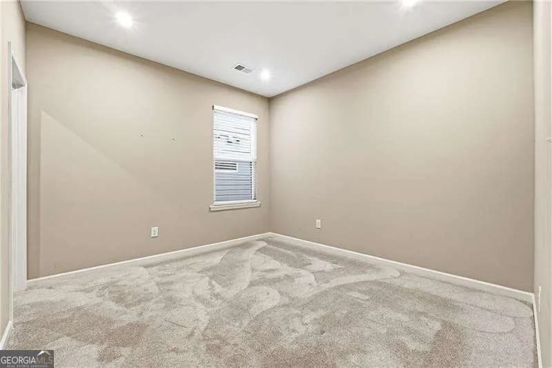 168 Balsam Dr — photo 15 of 25
