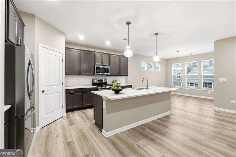 168 Balsam Dr — photo 23 of 25