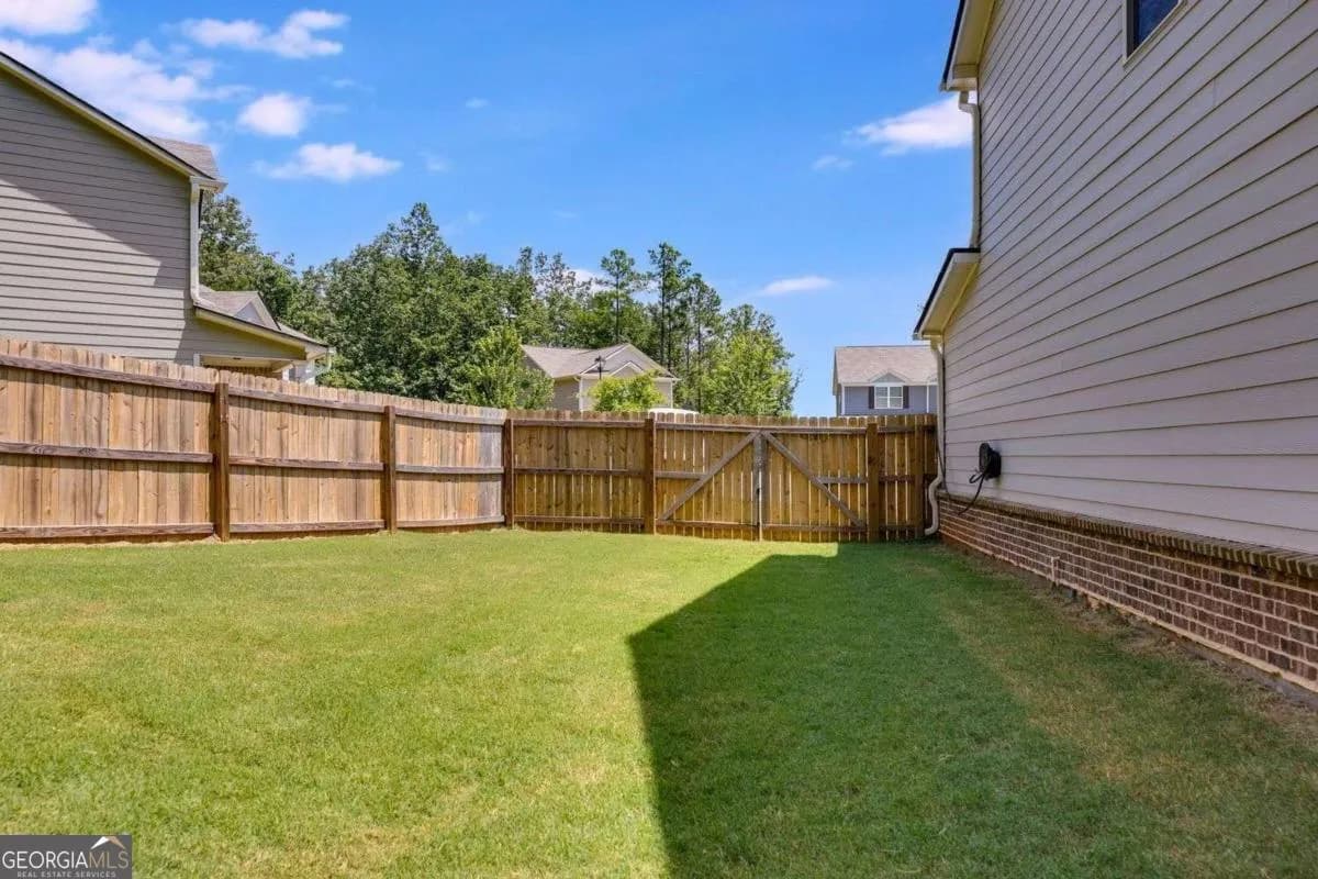 1018 Nandina Ct — photo 15 of 23