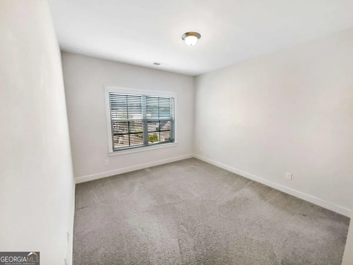 198 Hickory Pointe Dr — photo 5 of 25