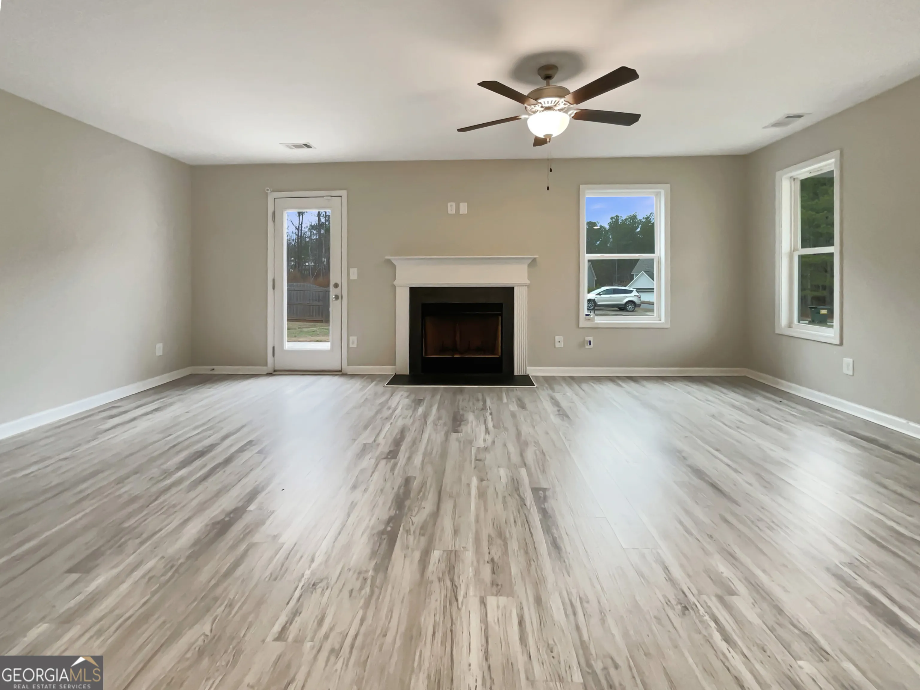 232 Cynthia Ct — photo 13 of 21
