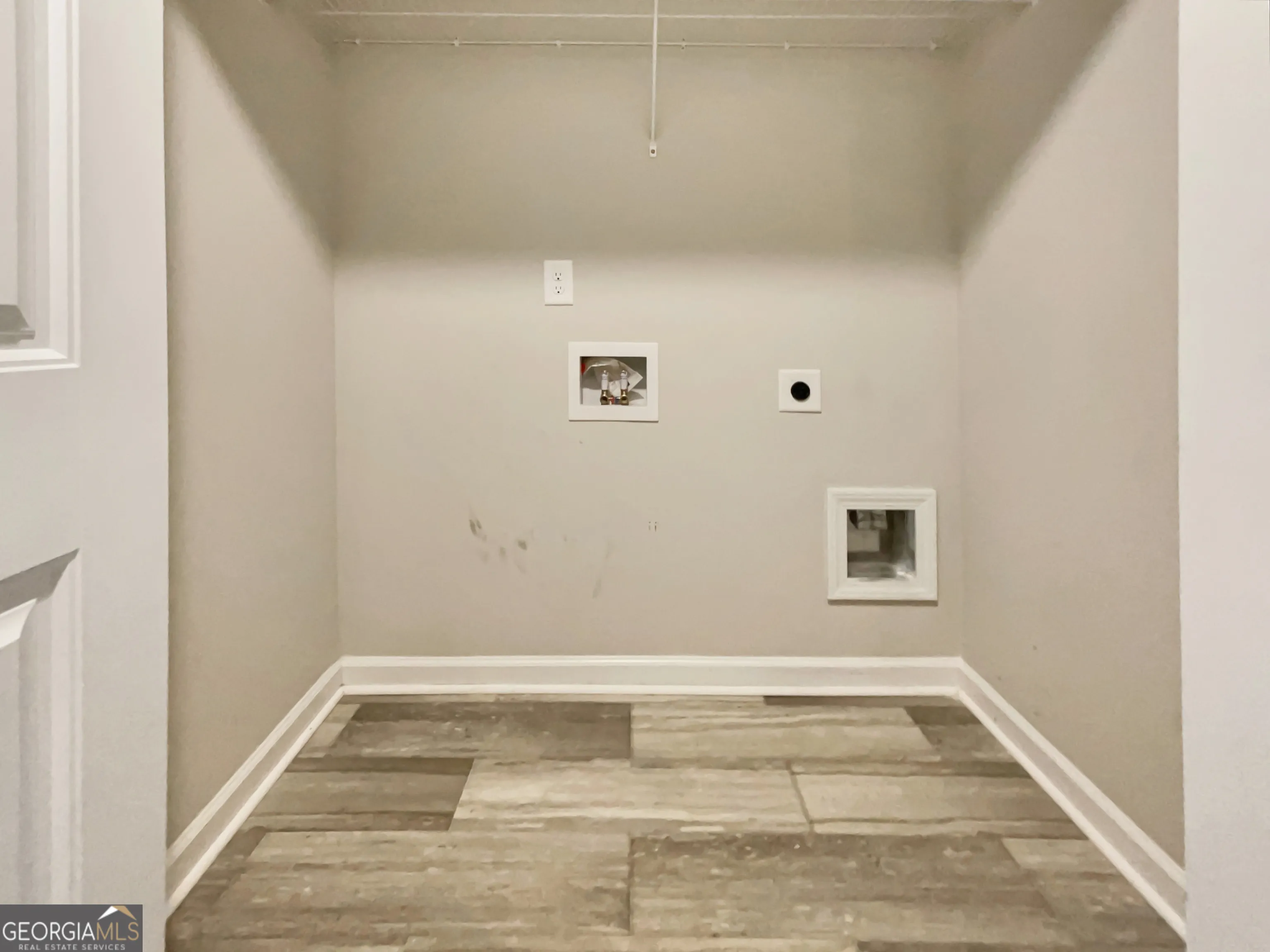 232 Cynthia Ct — photo 11 of 21