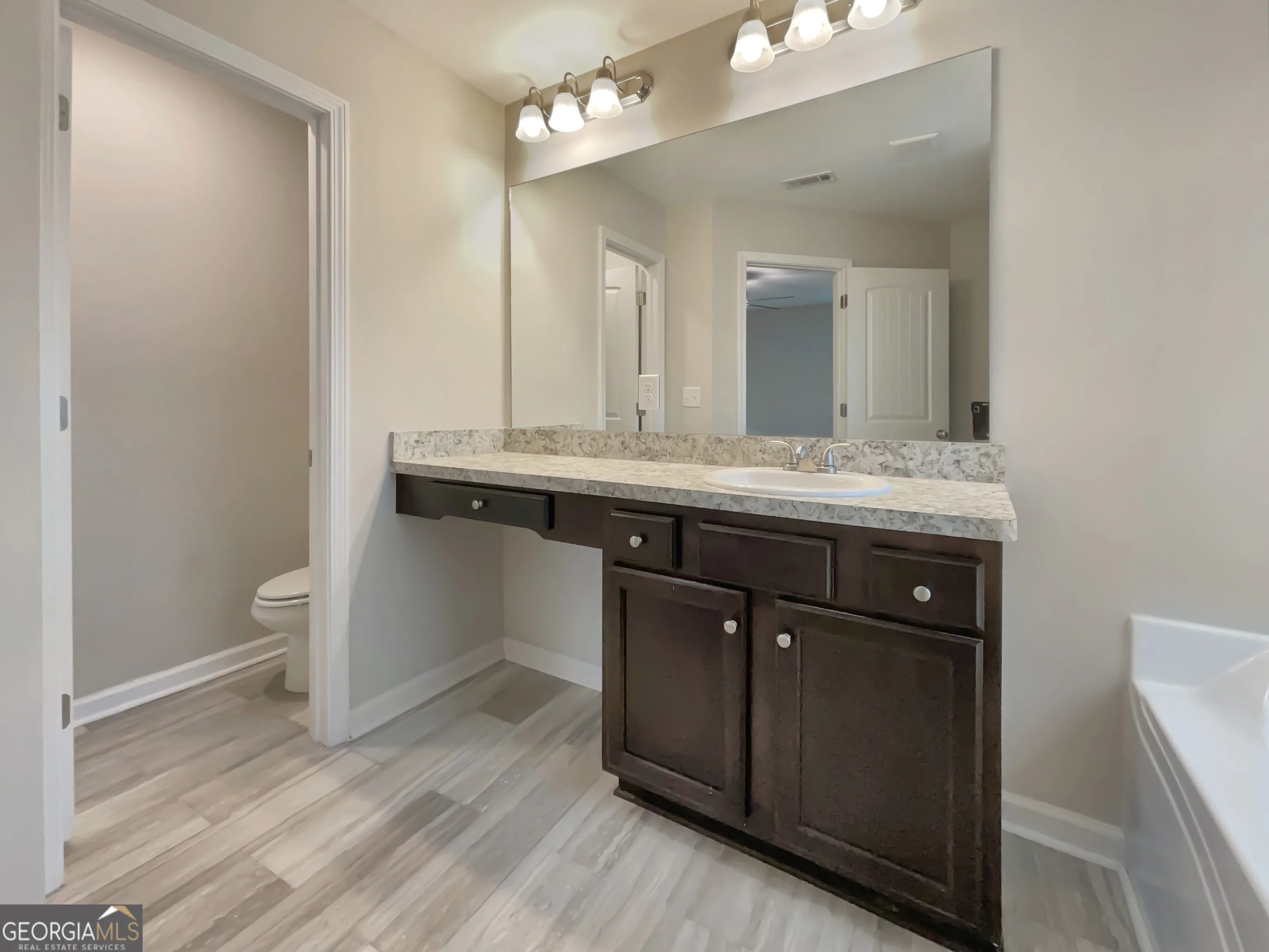 232 Cynthia Ct — photo 17 of 21