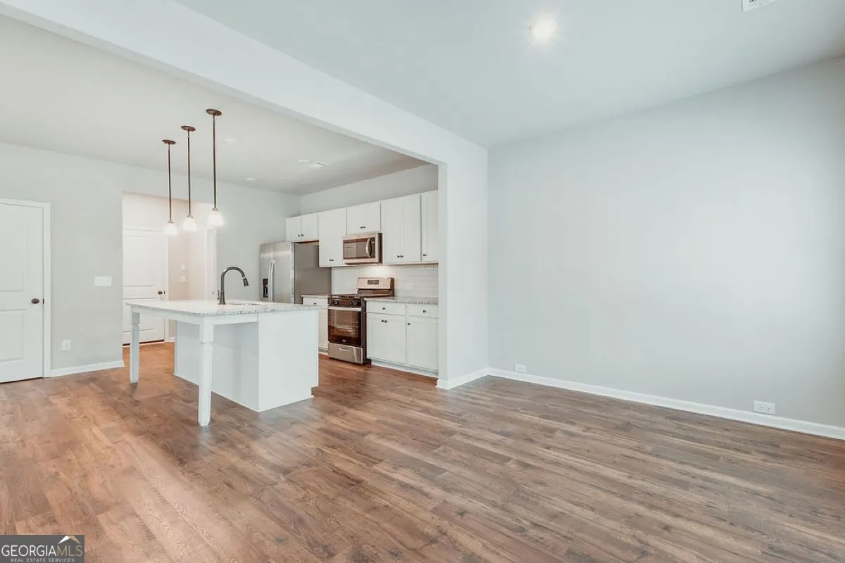 4101 Chapel Hill Reserve — photo 15 of 20