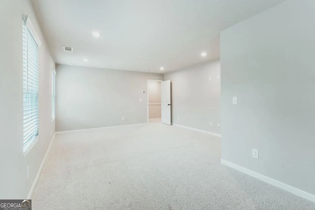4101 Chapel Hill Reserve — photo 7 of 20