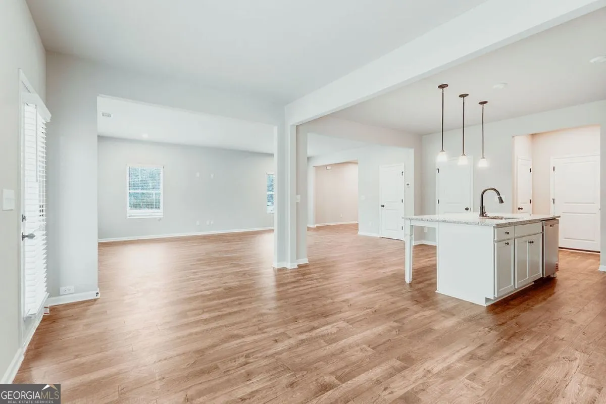 4101 Chapel Hill Reserve — photo 14 of 20