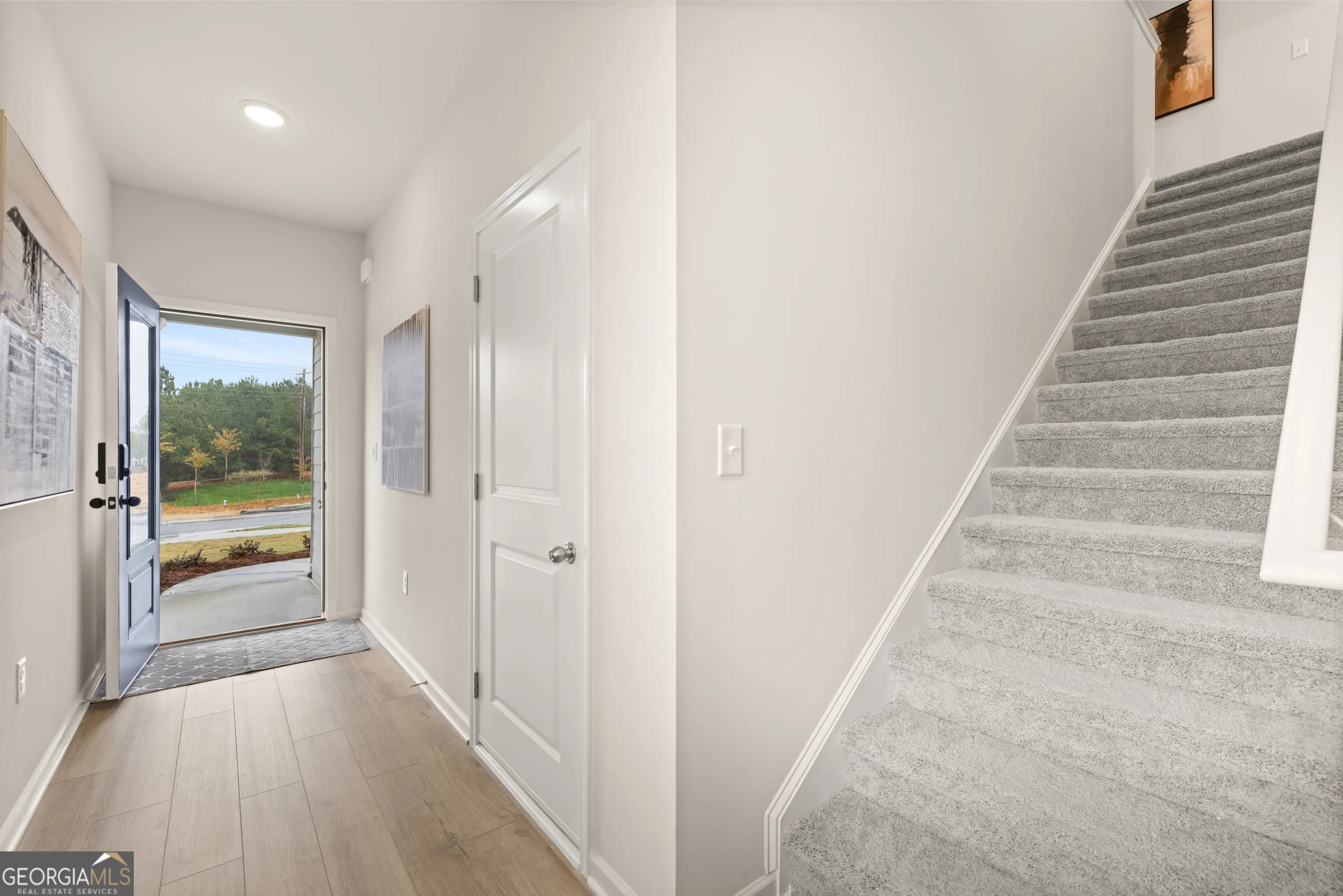 1042 Merritt Dr — photo 19 of 24