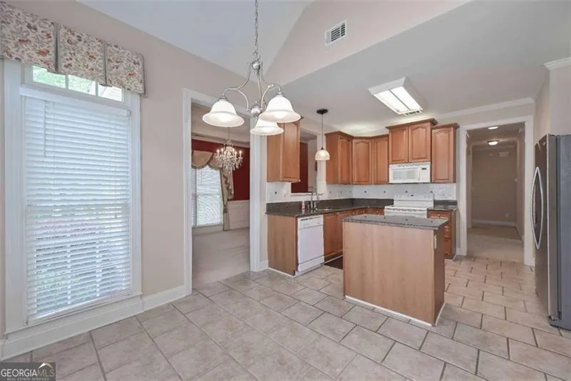1239 Brentwood Ct — photo 4 of 41
