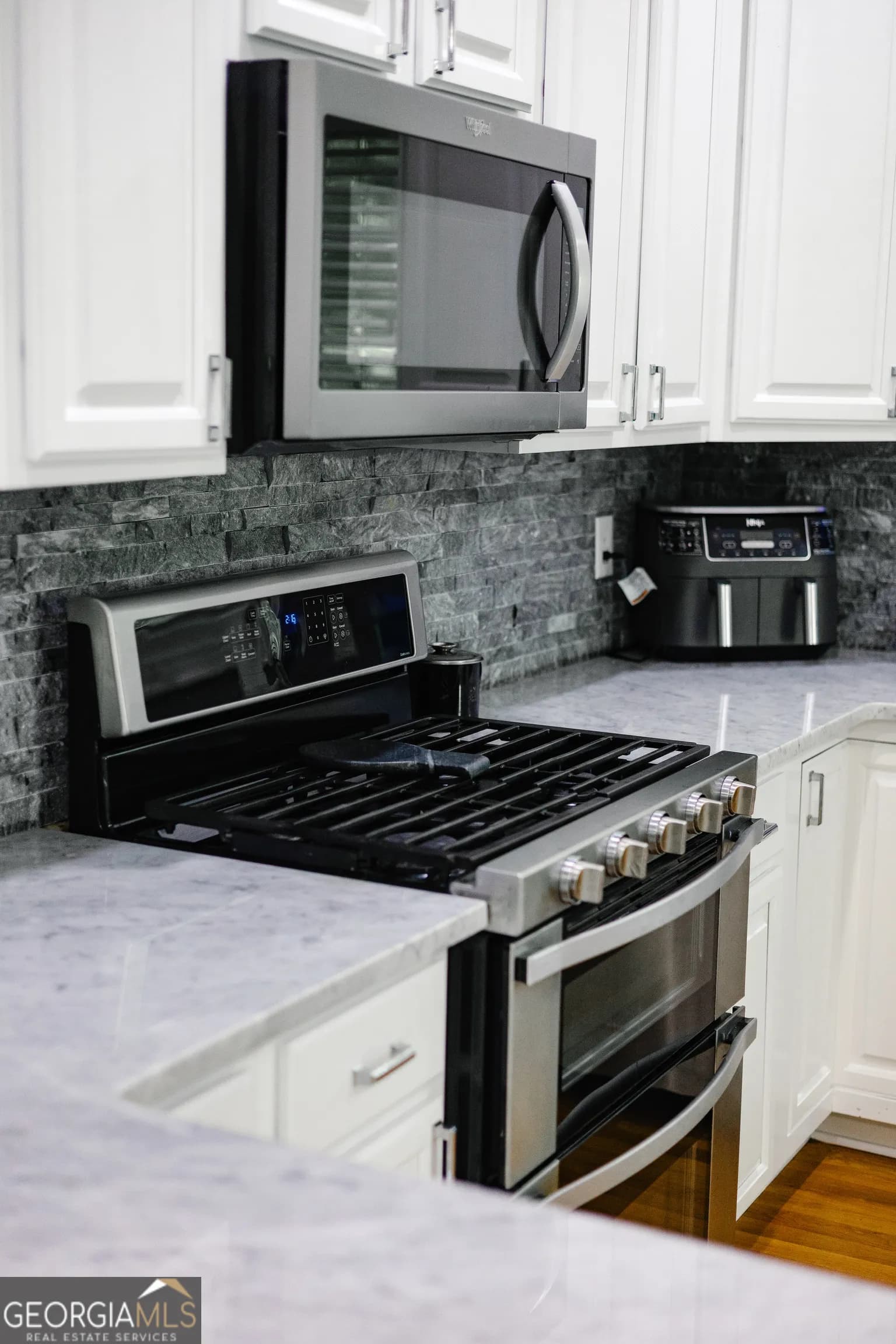218 N Ole Hickory Trl — photo 5 of 58