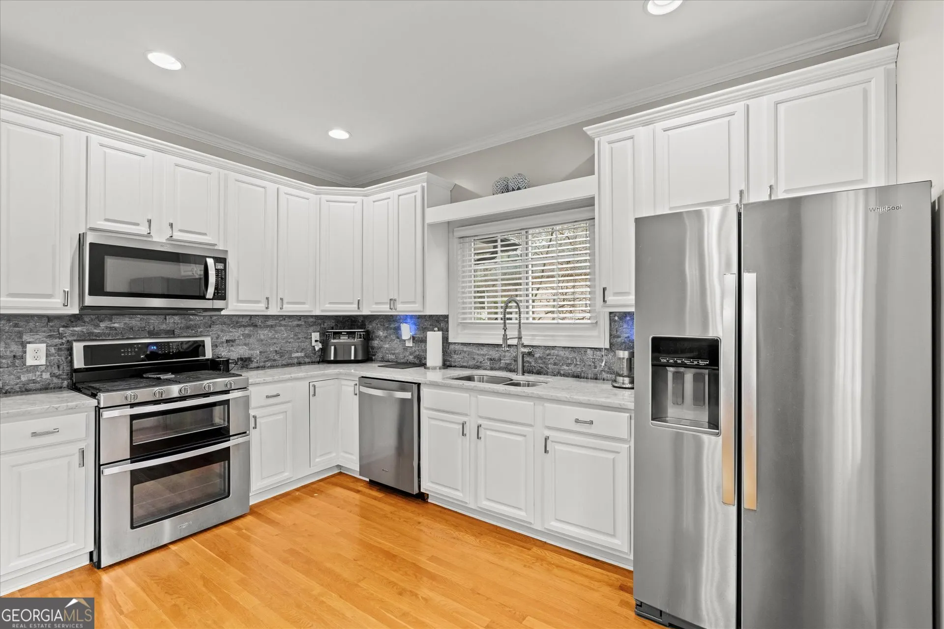 218 N Ole Hickory Trl — photo 7 of 58