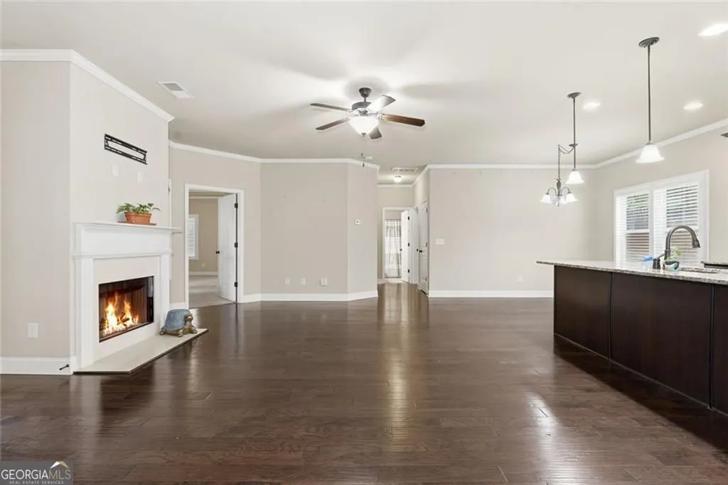 163 Hawthorne Ridge Cir — photo 5 of 53