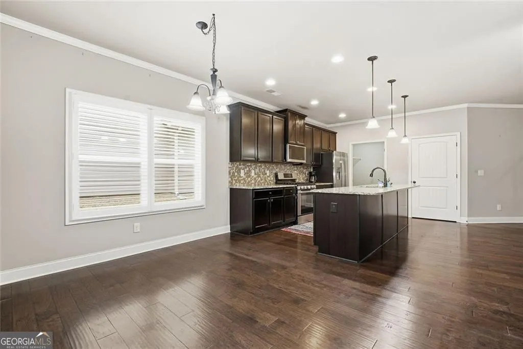 163 Hawthorne Ridge Cir — photo 9 of 53