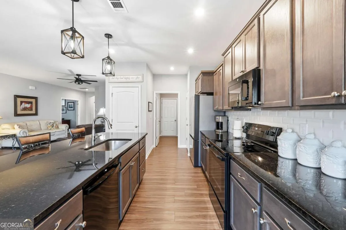 24 Aspen Way — photo 25 of 25