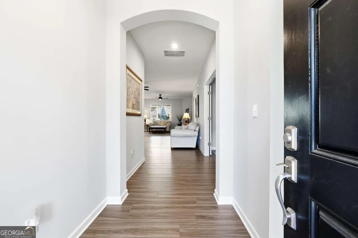 24 Aspen Way — photo 2 of 25