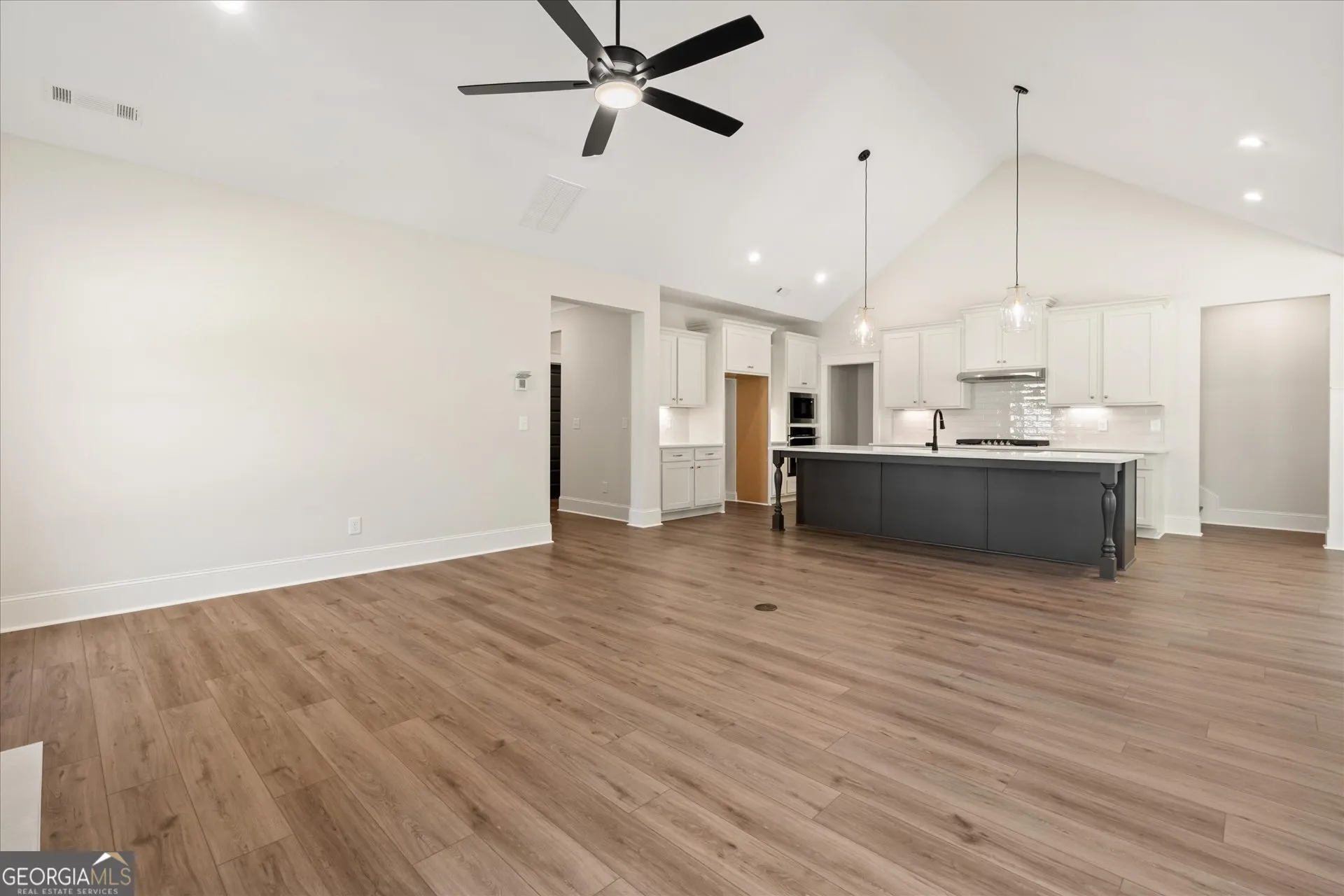 165 West Lake Blvd — photo 3 of 45