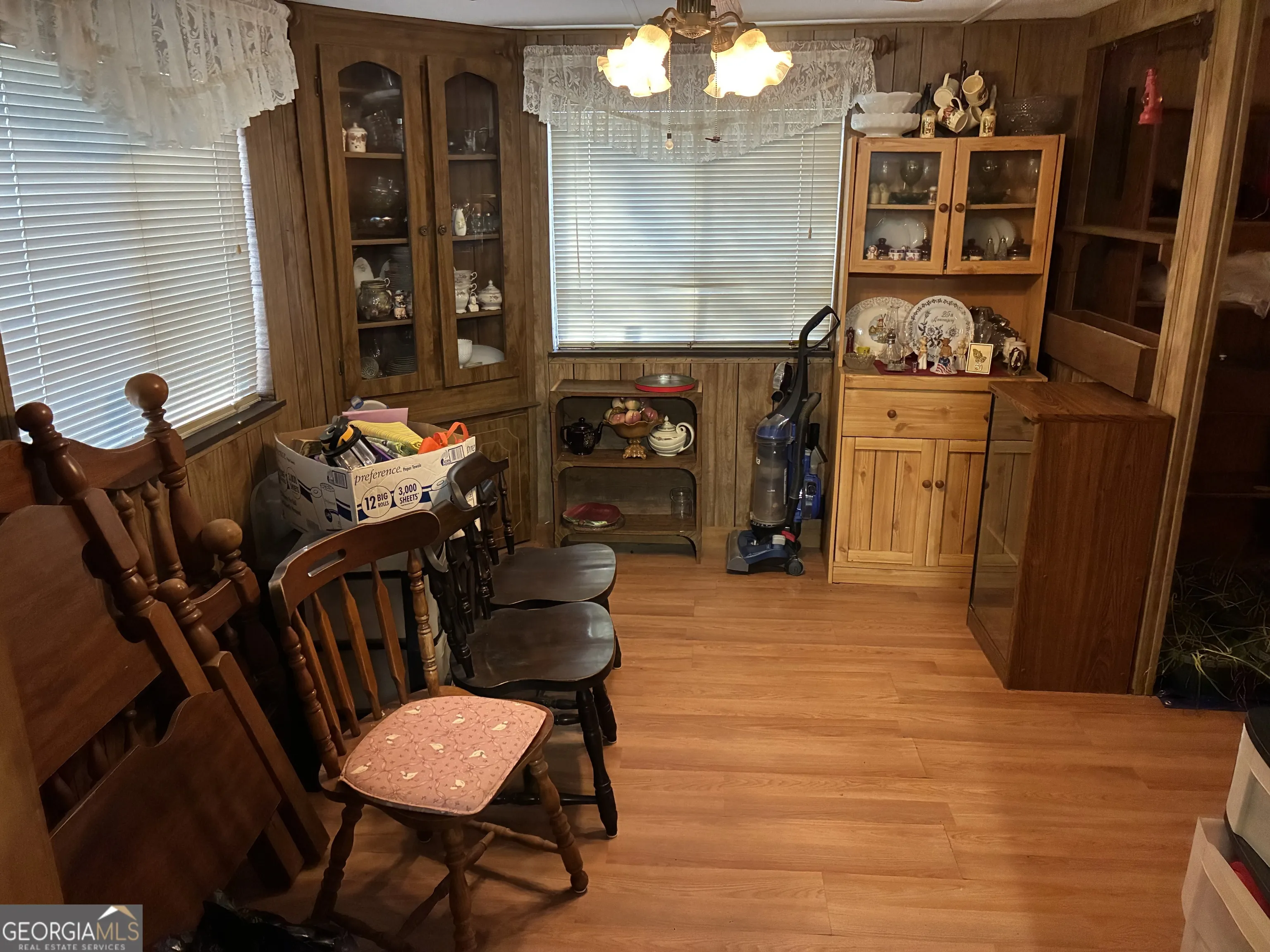 208 Manors Mill Rd — photo 24 of 26