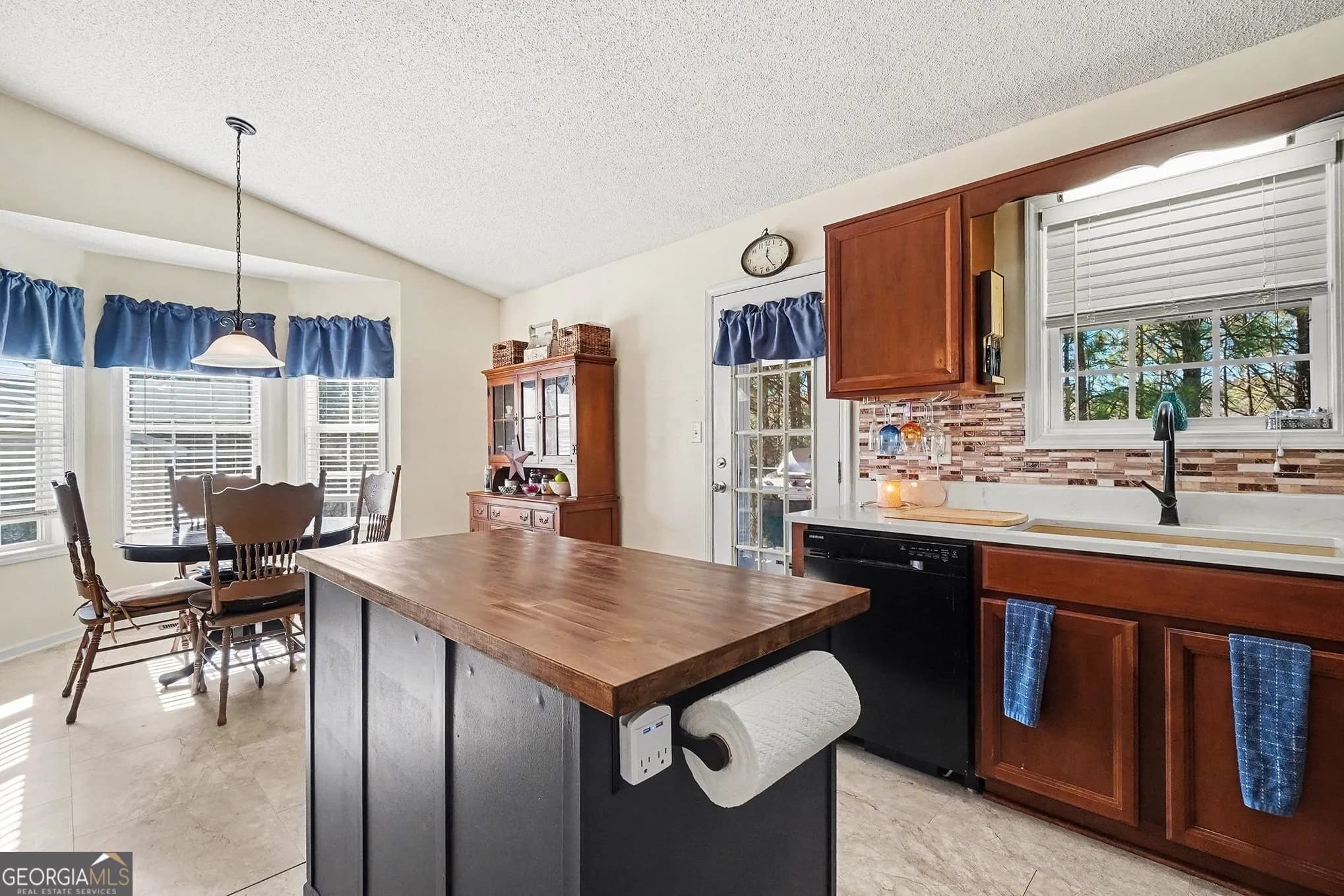 100 Hunter Pl — photo 12 of 29