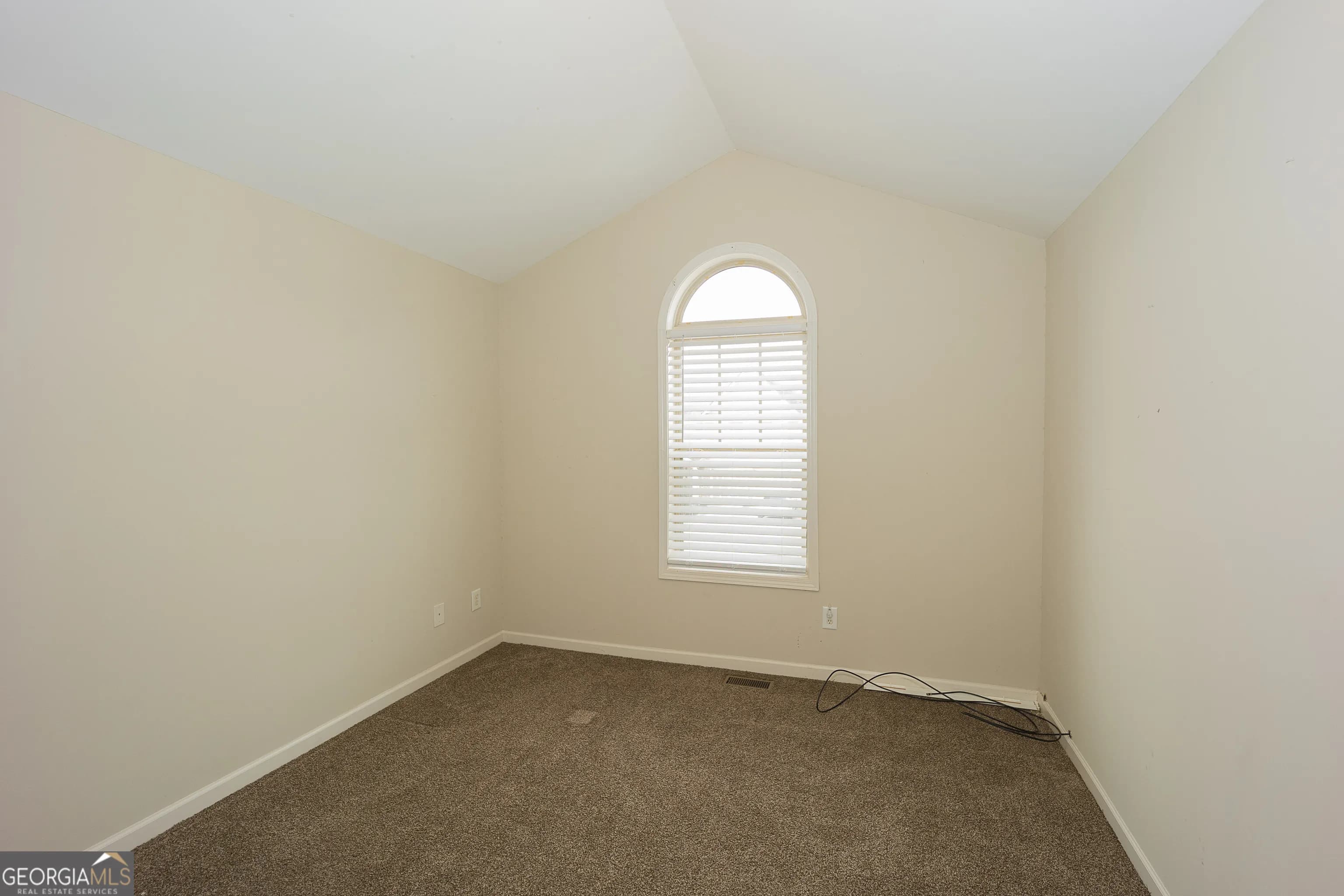 1066 Mcduffie Cir — photo 23 of 55