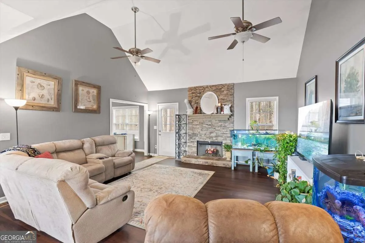 136 Harborside Dr — photo 55 of 56