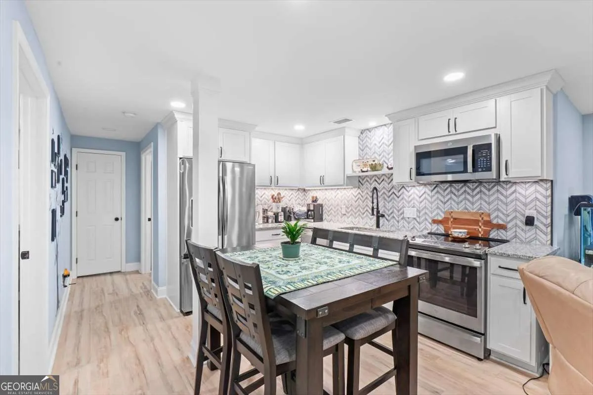 136 Harborside Dr — photo 32 of 56