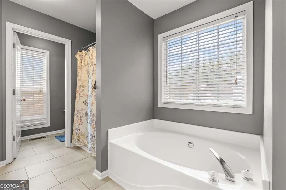 136 Harborside Dr — photo 21 of 56