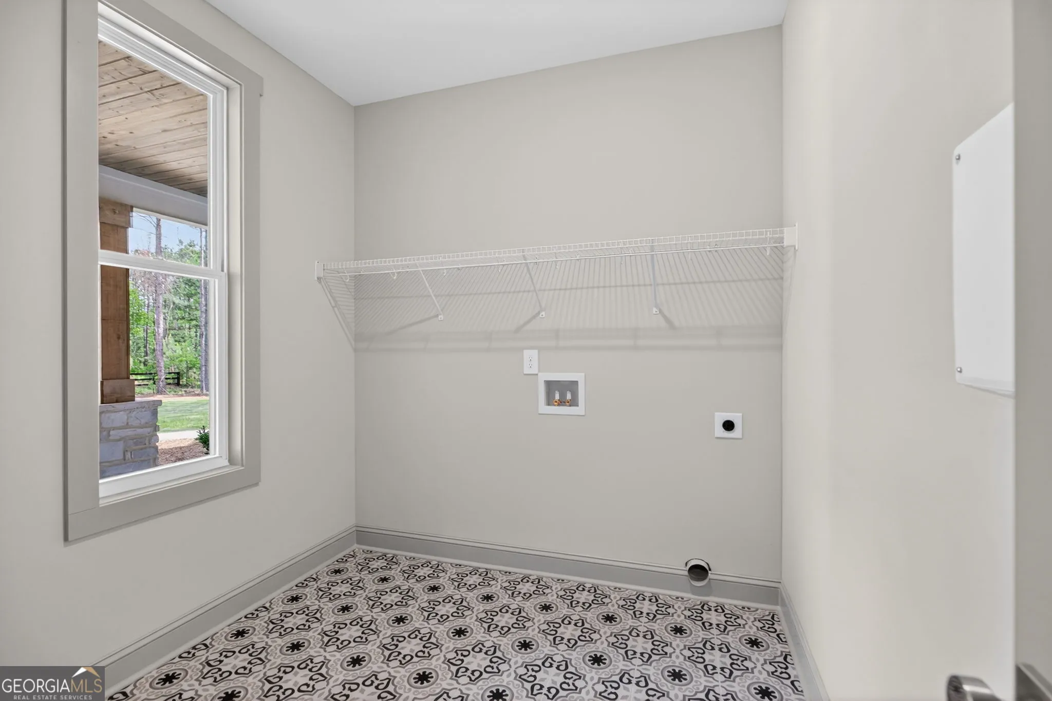 755 Crews Rd — photo 16 of 50