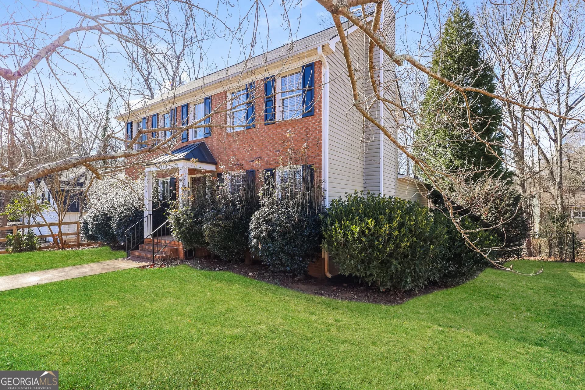 5675 Stewart Woods Dr — photo 13 of 23