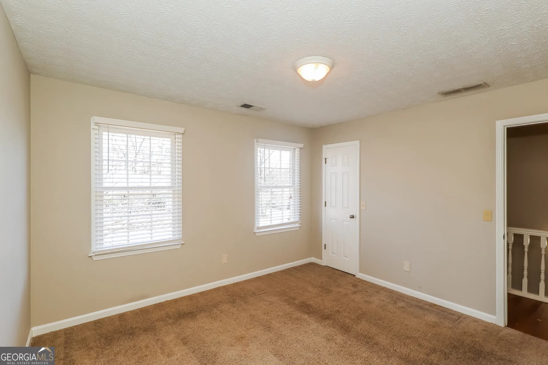 5675 Stewart Woods Dr — photo 8 of 23
