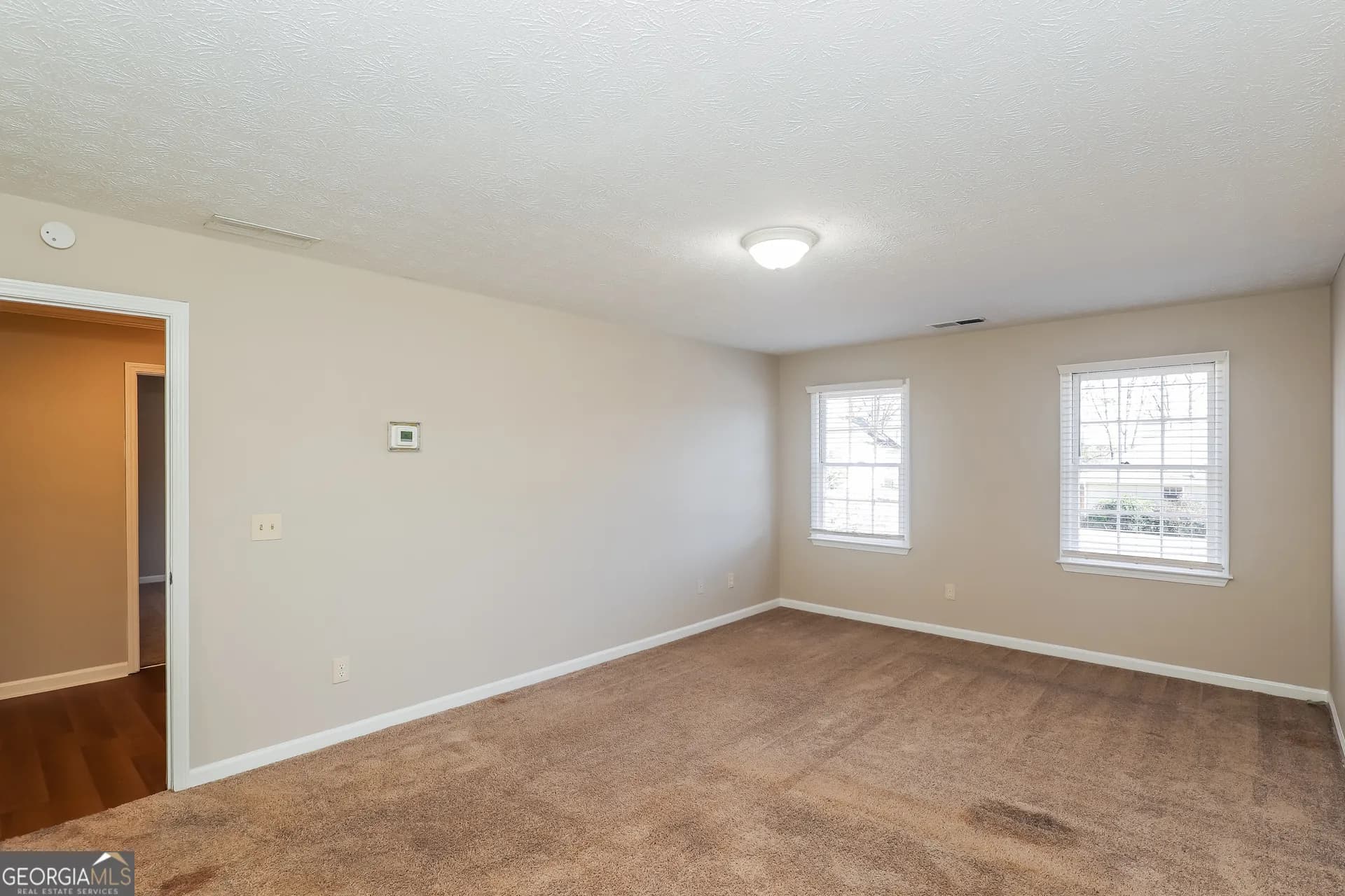 5675 Stewart Woods Dr — photo 5 of 23