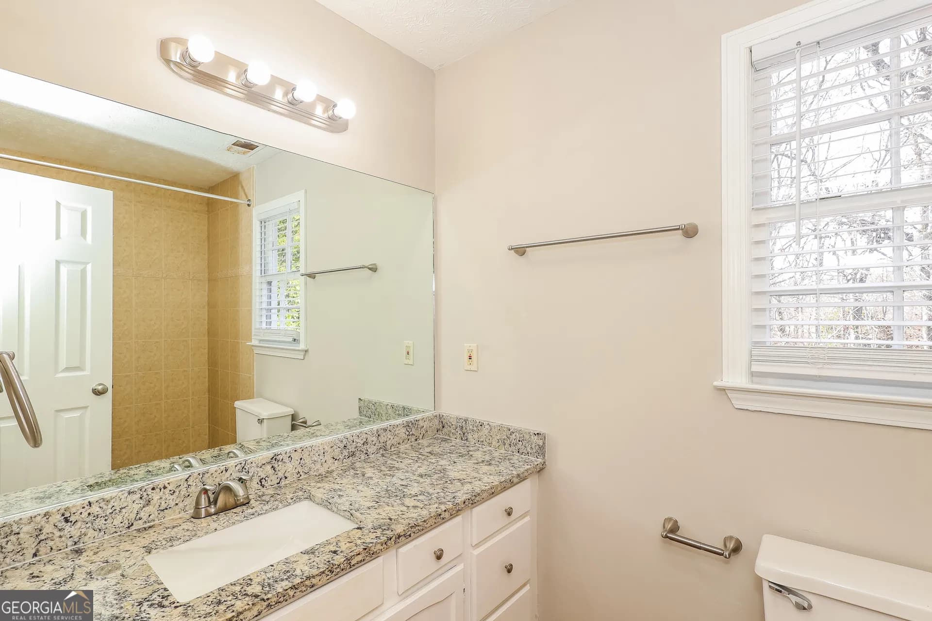 5675 Stewart Woods Dr — photo 9 of 23