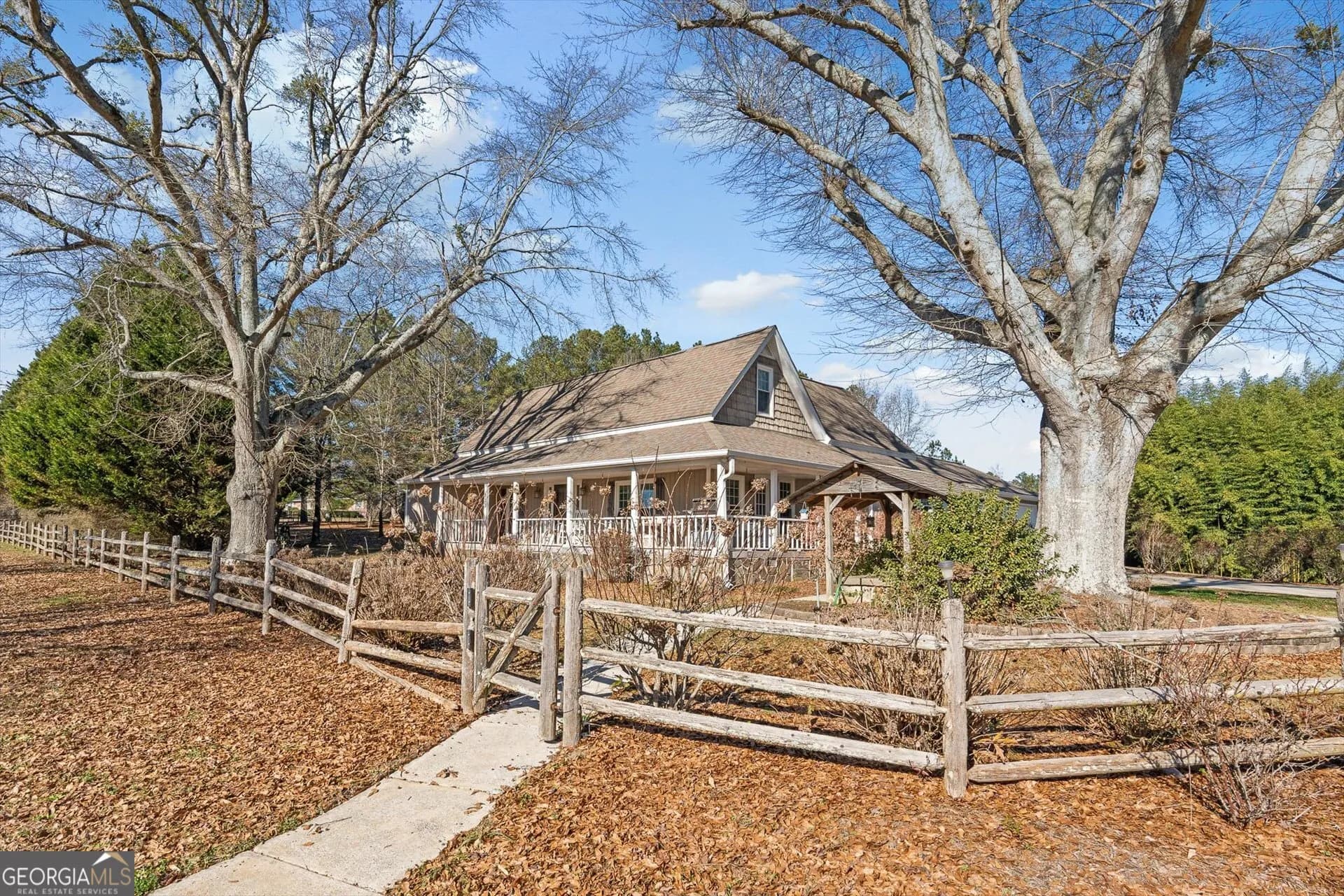 333 Davis Rd, Carrollton