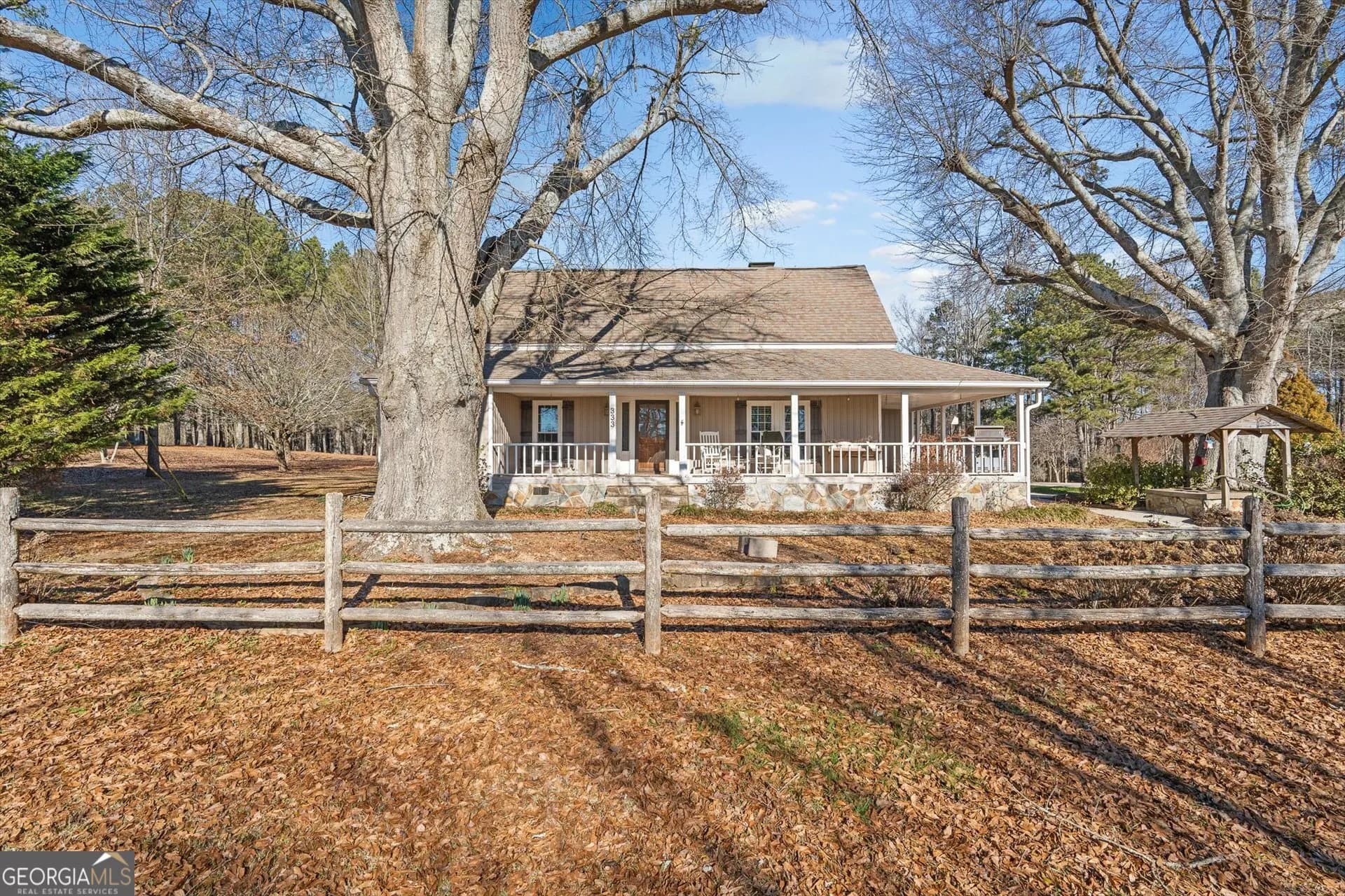 333 Davis Rd — photo 13 of 65