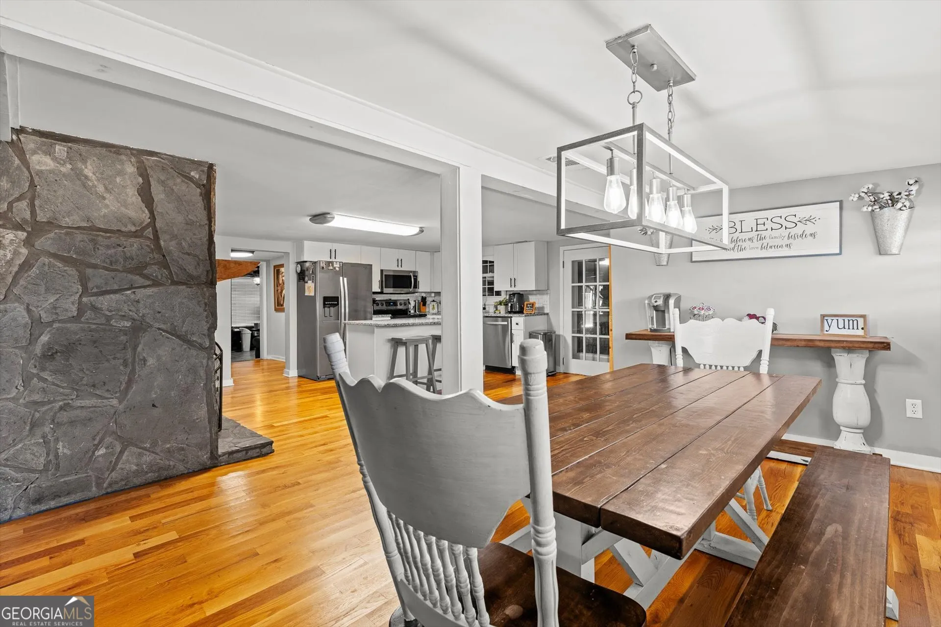 333 Davis Rd — photo 14 of 65