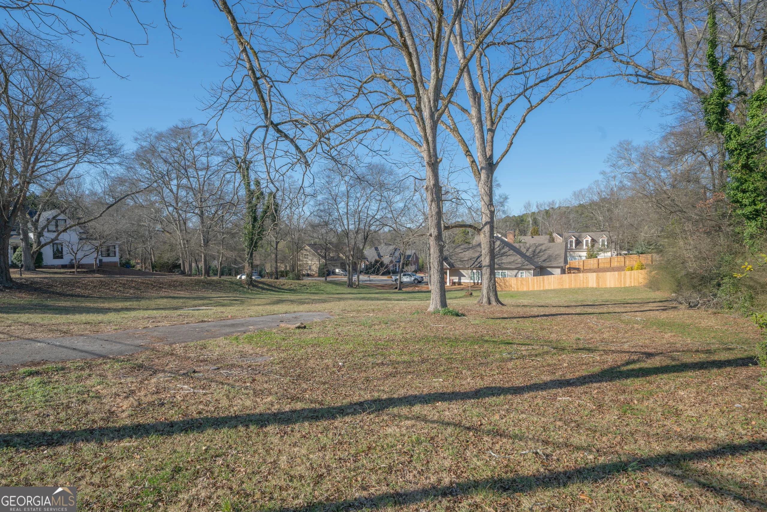 175 Polk Ave — photo 13 of 27