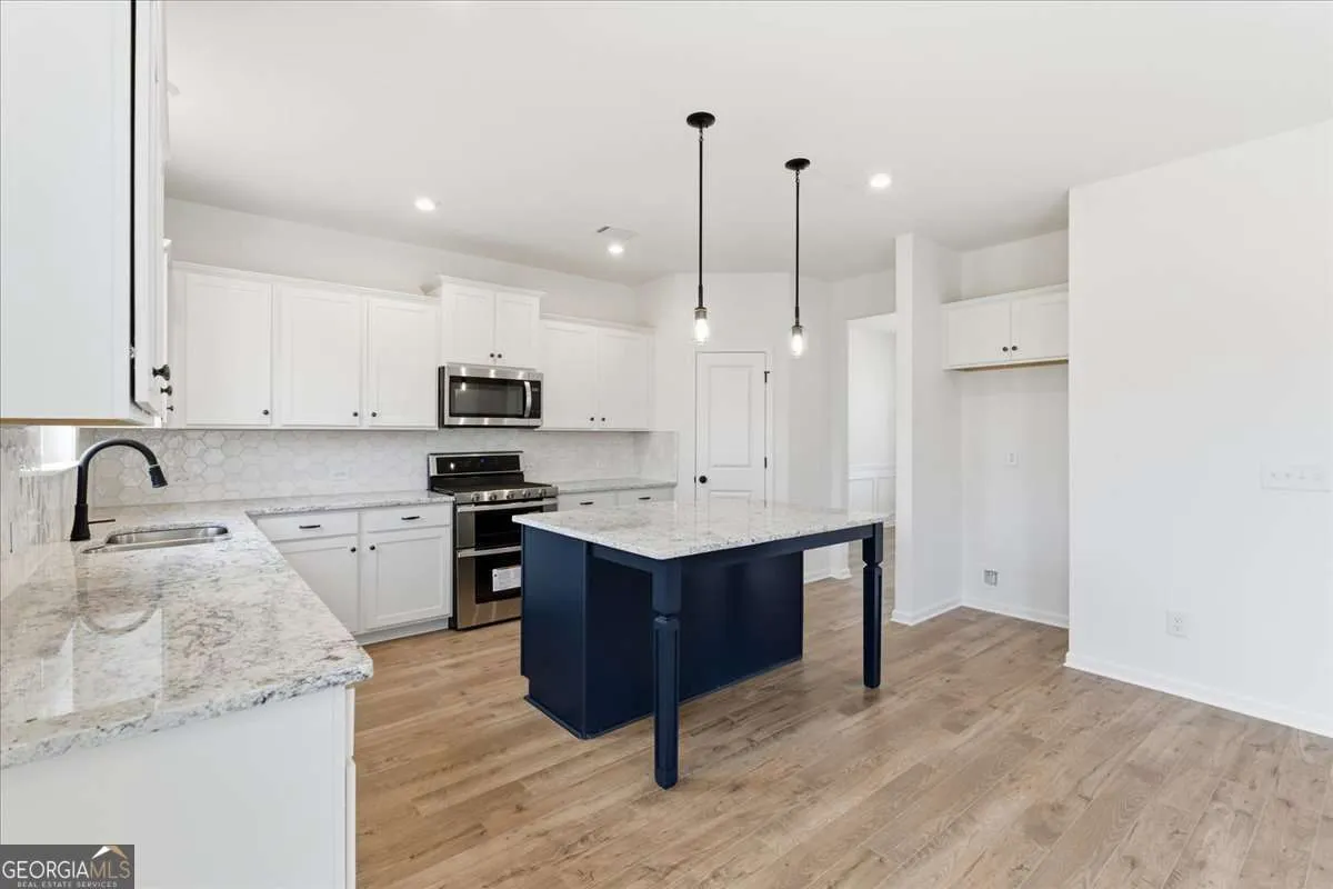 4170 Chapel Hill Reserve — photo 10 of 42