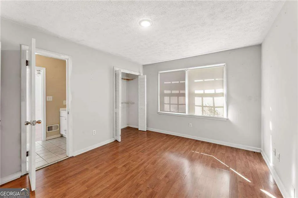 6140 Michelle Ln — photo 11 of 27