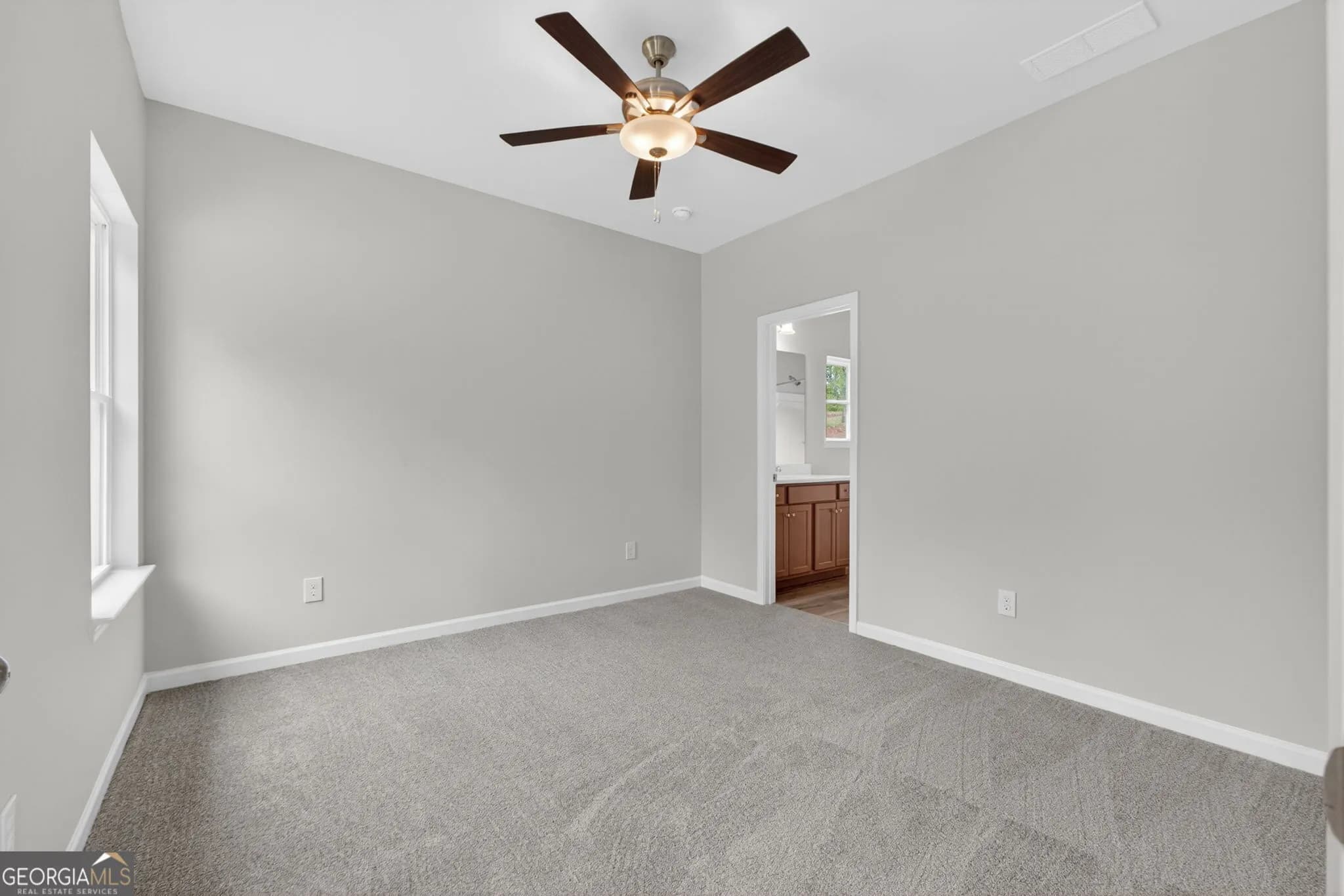 207 Riverview Rd — photo 8 of 38