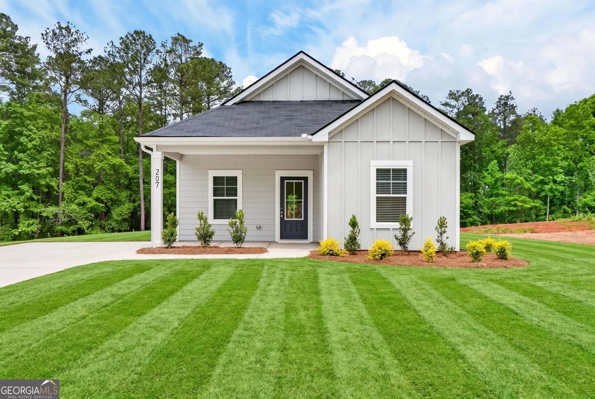 207 Riverview Rd, Franklin