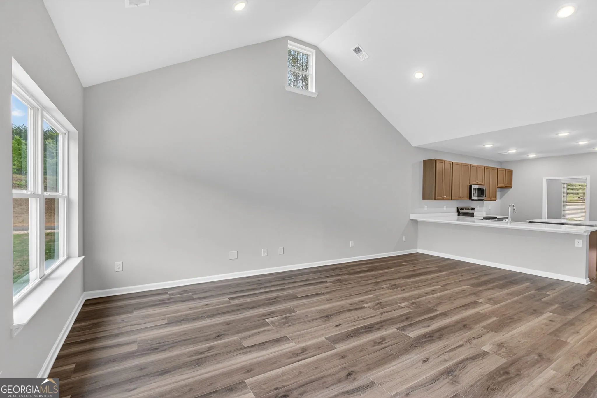 205 Riverview Rd — photo 6 of 36