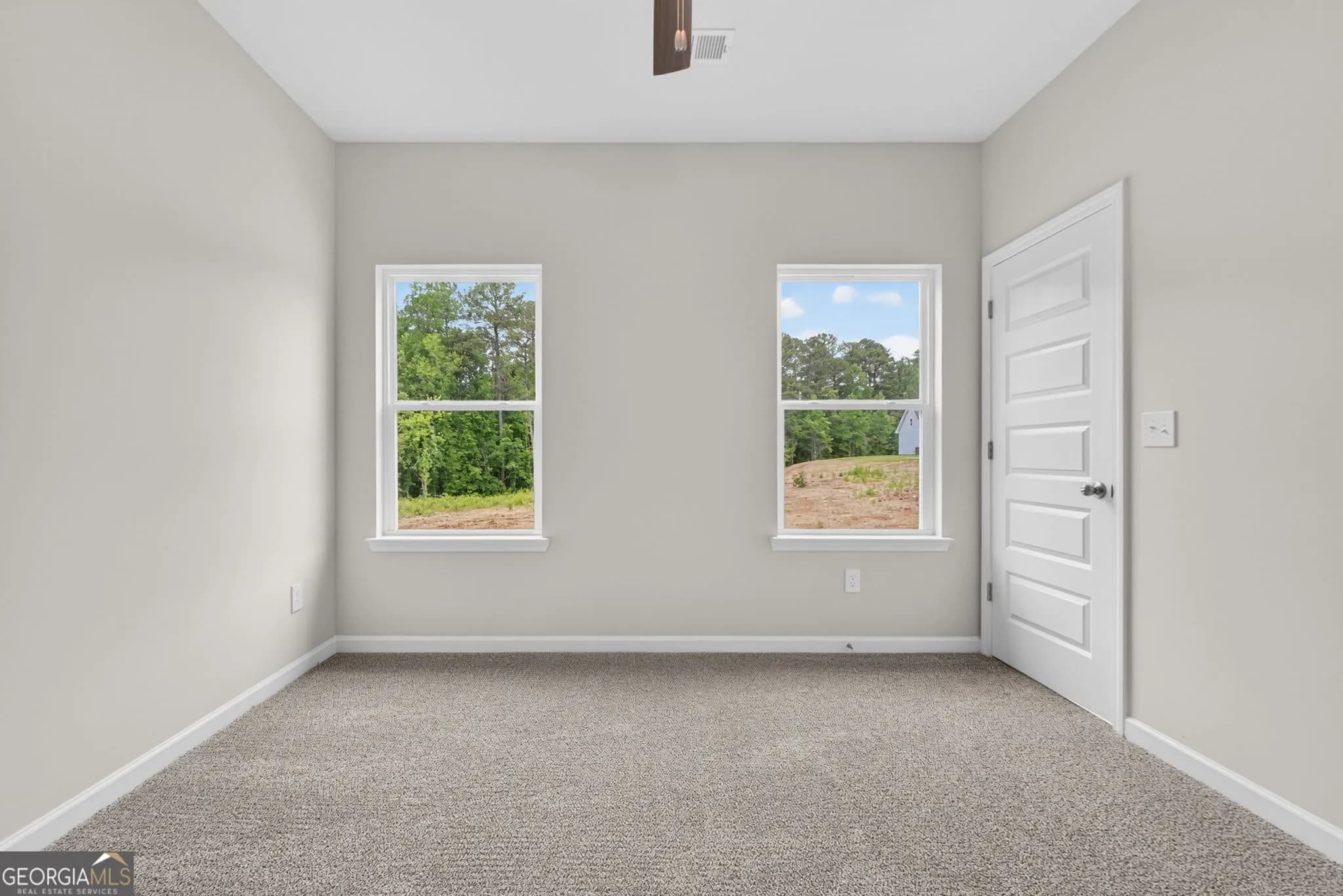 205 Riverview Rd — photo 9 of 36