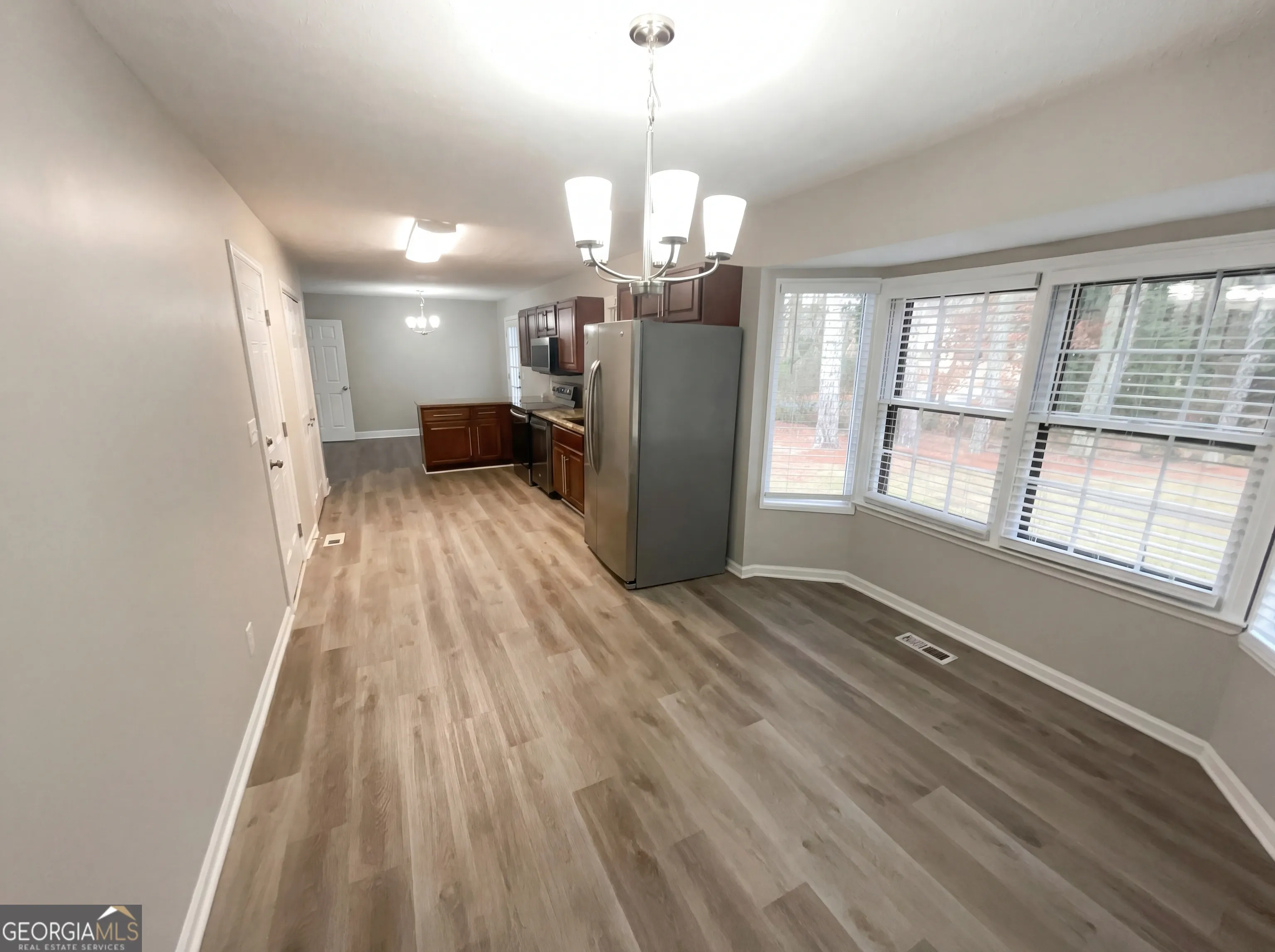 10 King Dr — photo 13 of 17