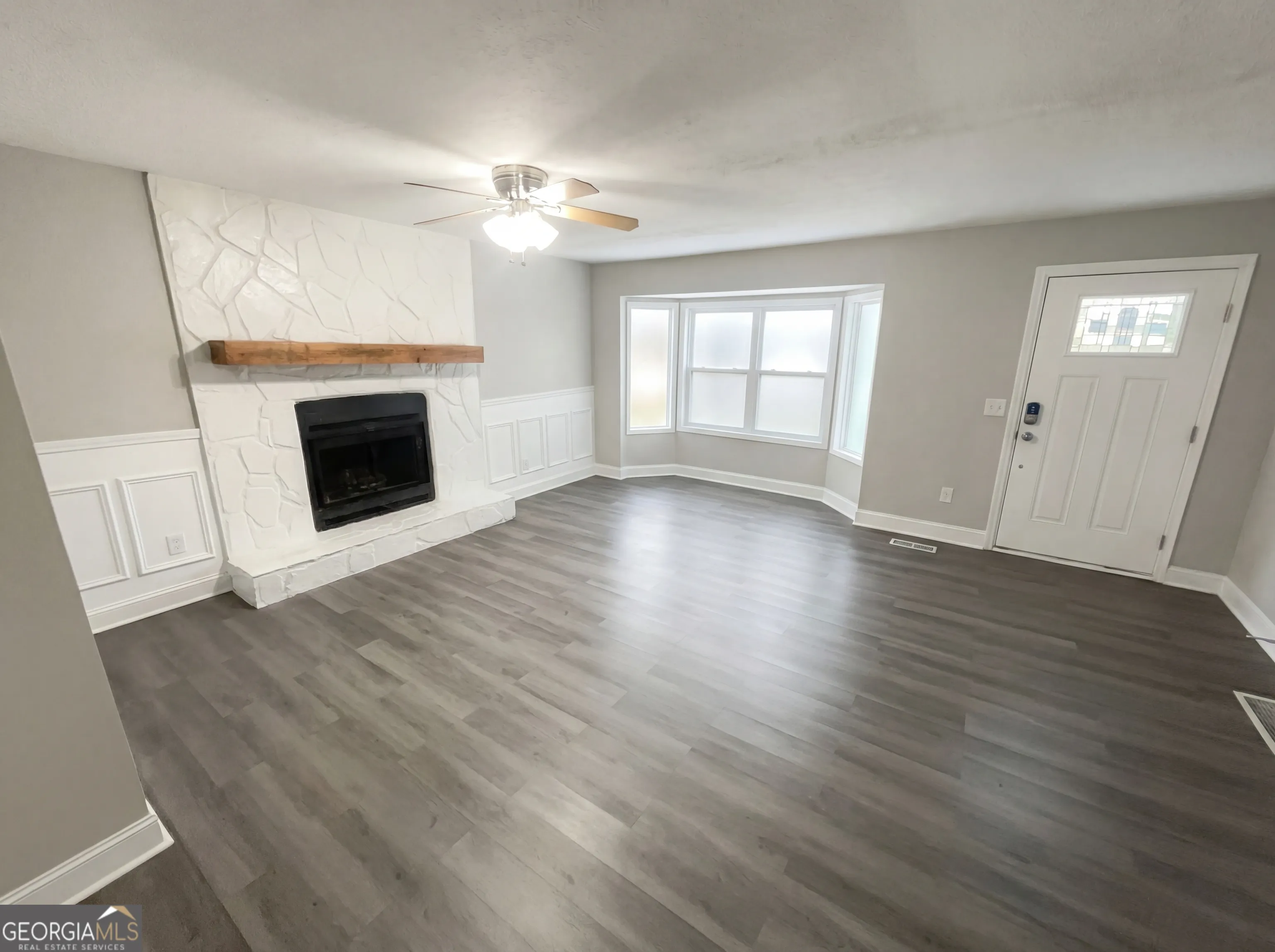 10 King Dr — photo 10 of 17