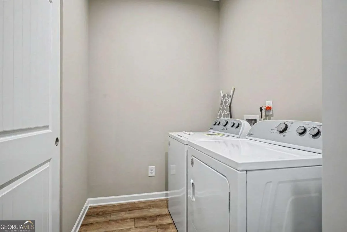 127 Laurel Farms Ln — photo 11 of 27